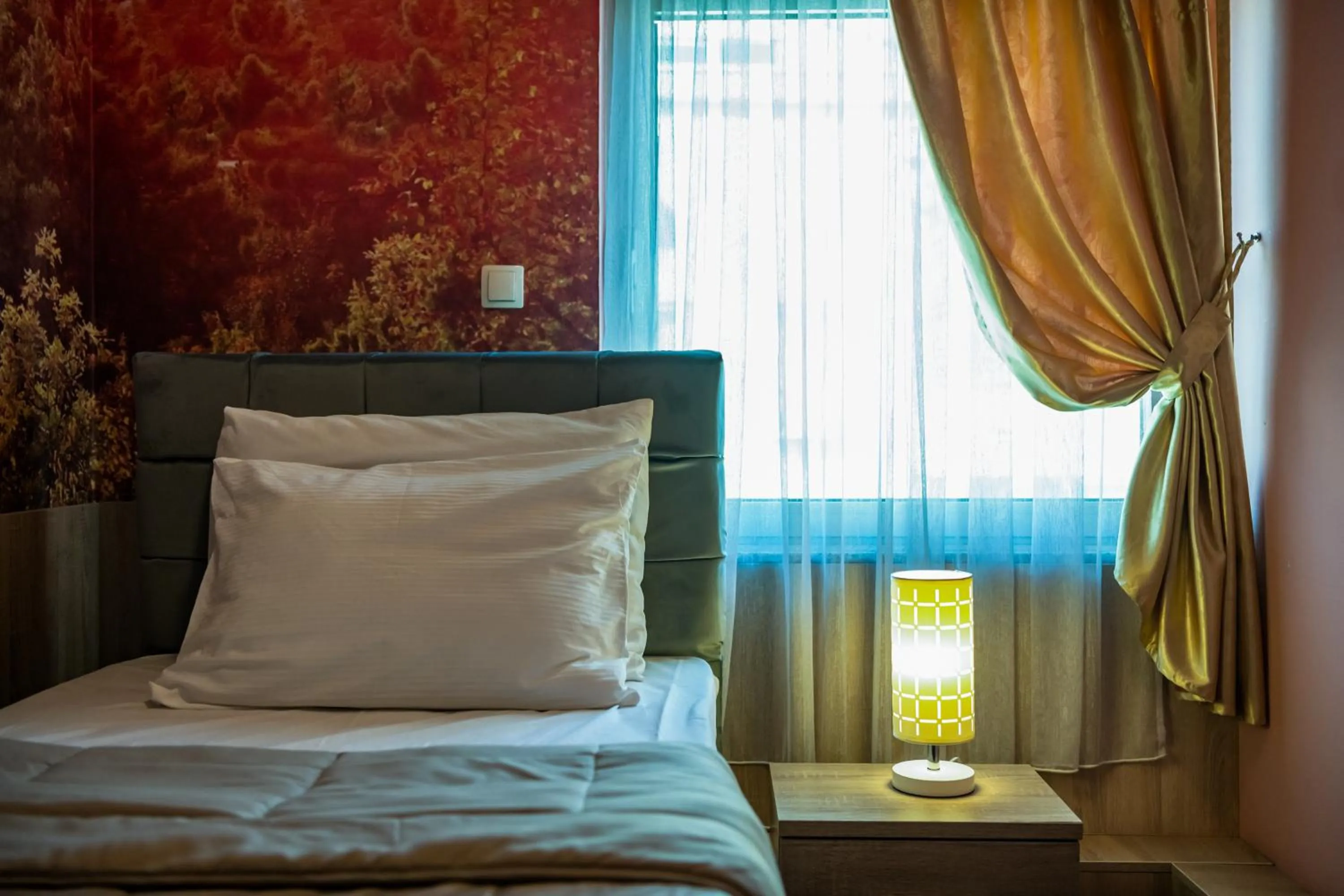 Bedroom, Bed in Hotel Oasis