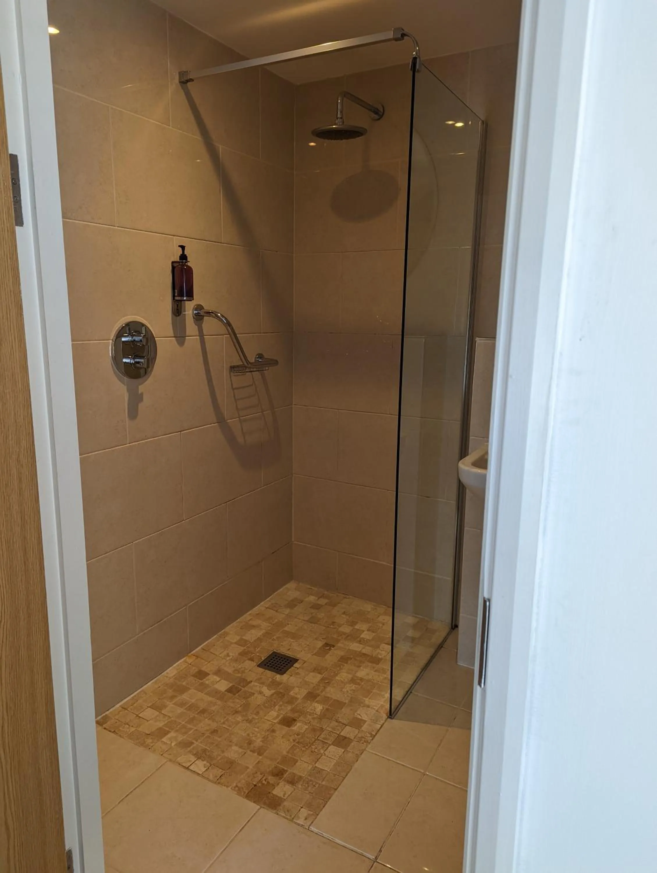 Barley Sheaf, Old Bridge Street EN SUITE ROOMS, ROOM ONLY