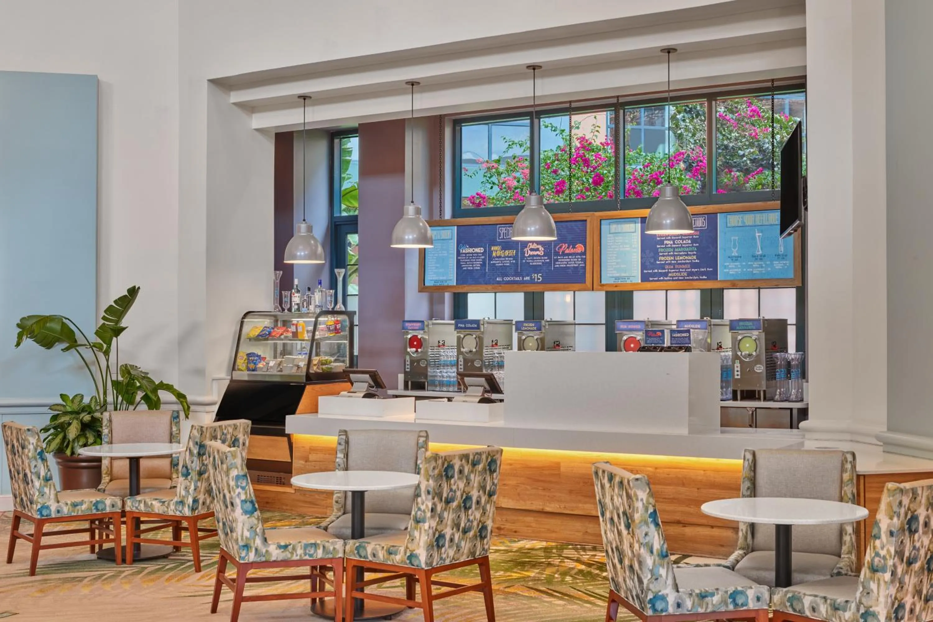 Lounge or bar in Walt Disney World Swan