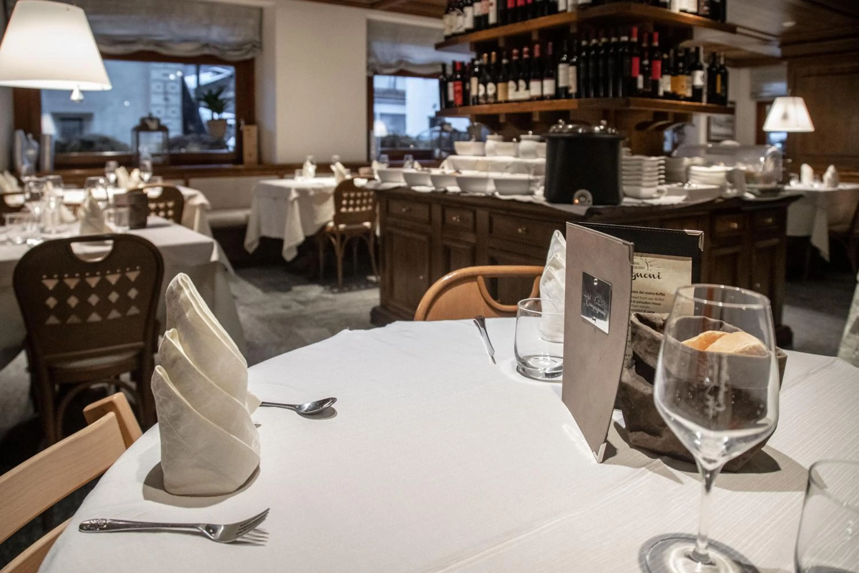 Restaurant/places to eat in Hotel Compagnoni