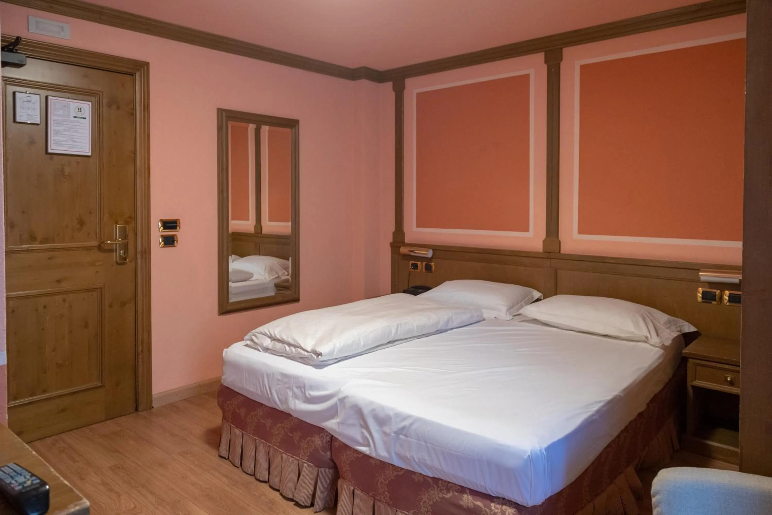 Photo of the whole room, Bed in Hotel Compagnoni