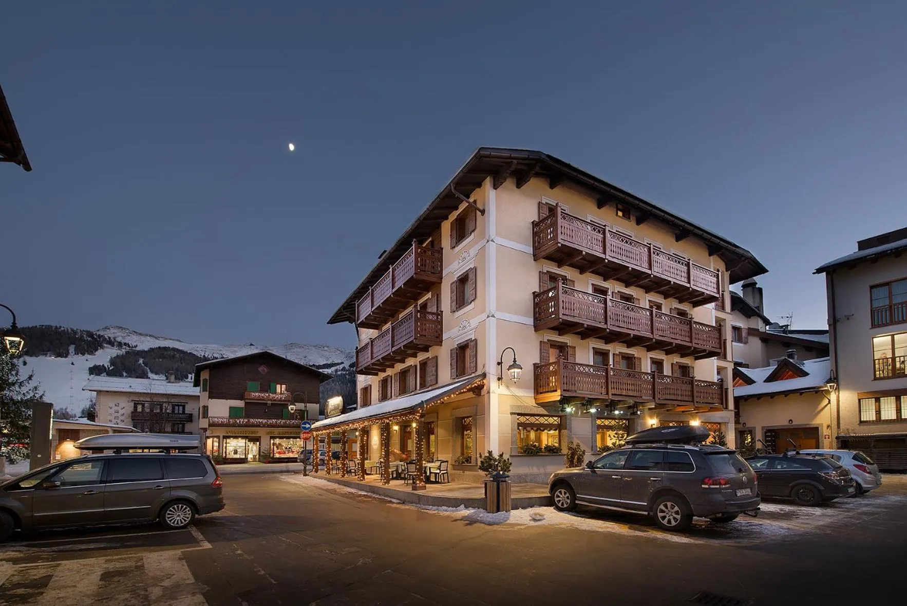 Facade/entrance in Hotel Compagnoni