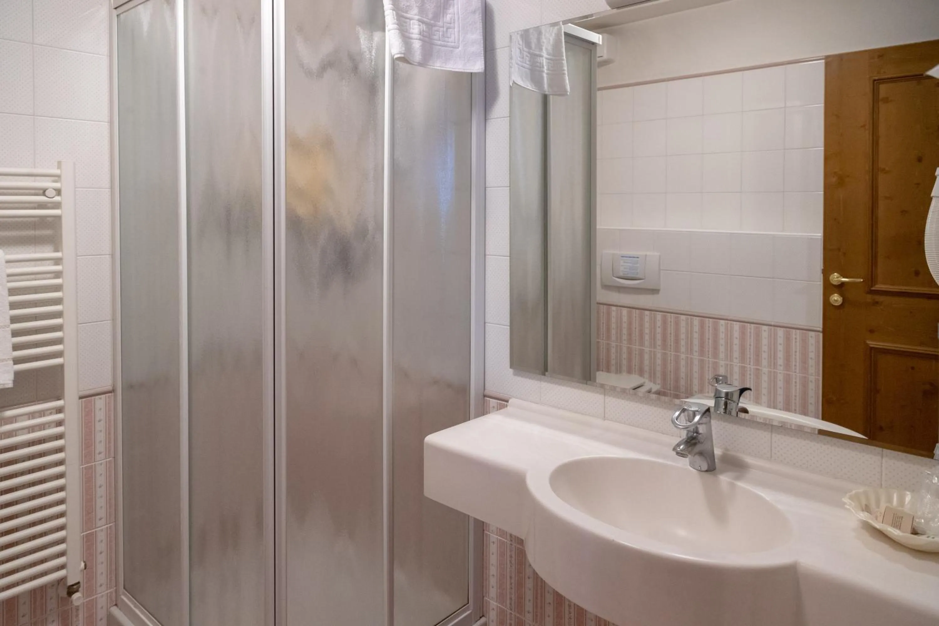 Bathroom in Hotel Compagnoni