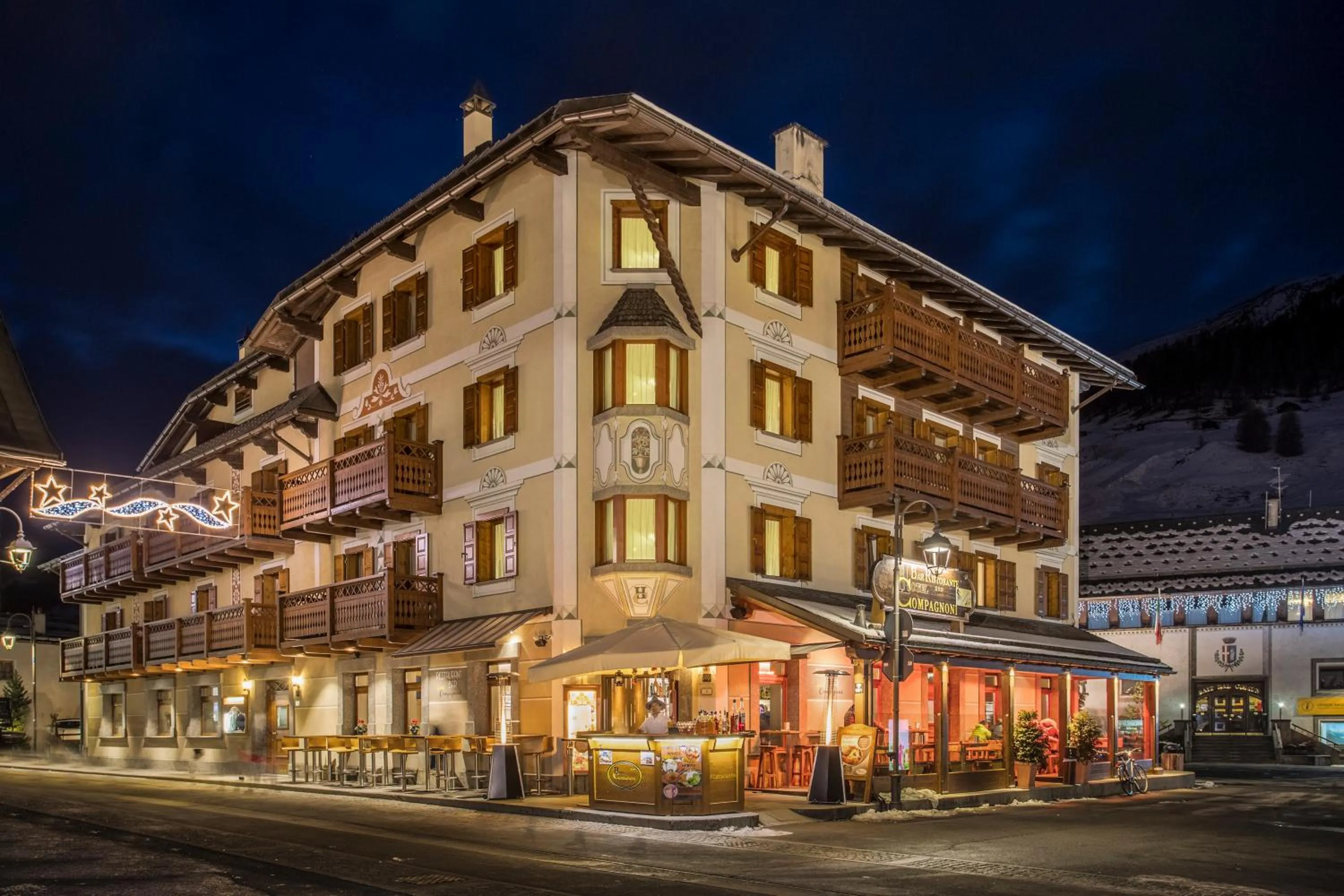 Property building in Hotel Compagnoni