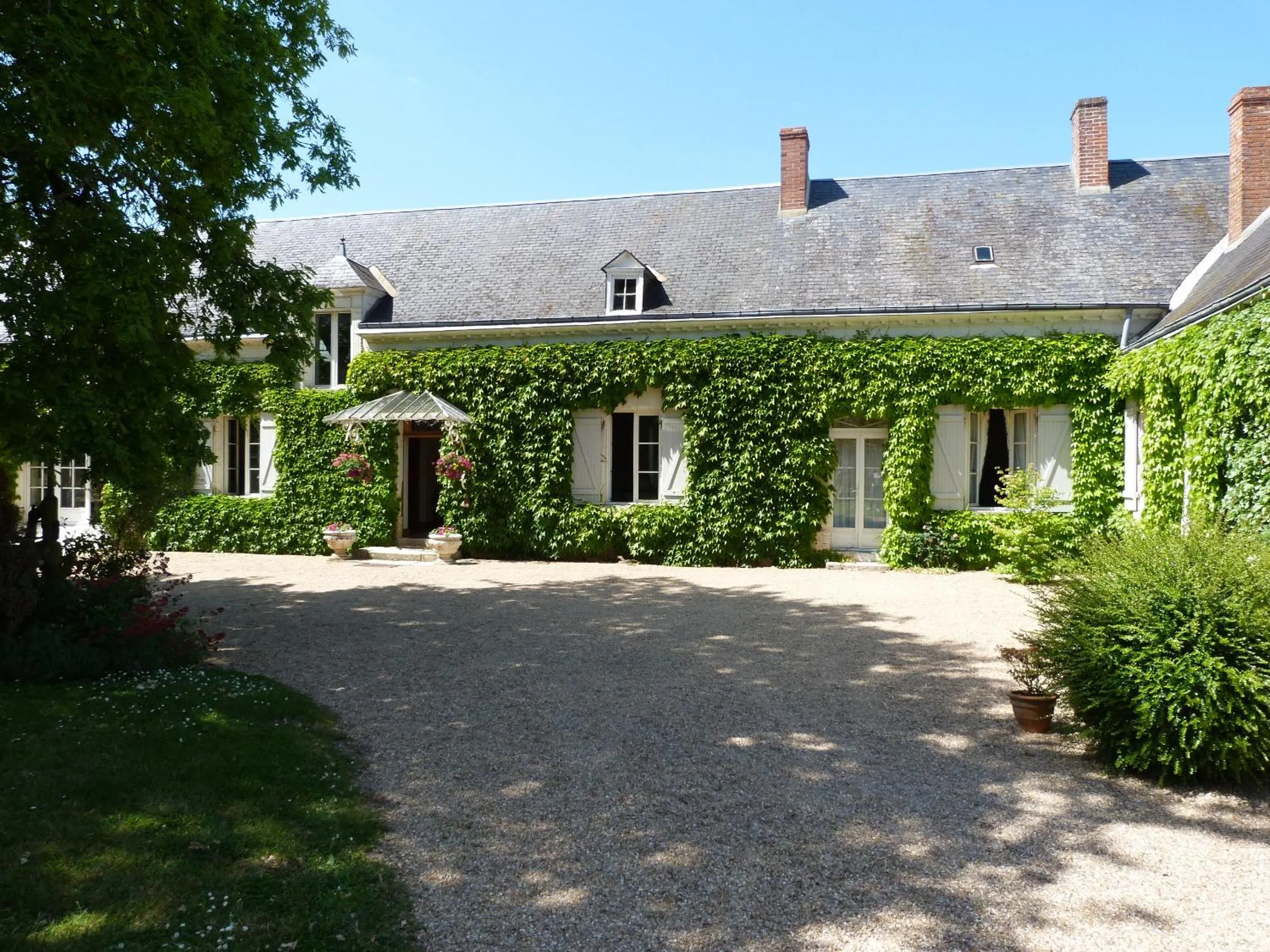 Property building in Le Clos de la Chesneraie