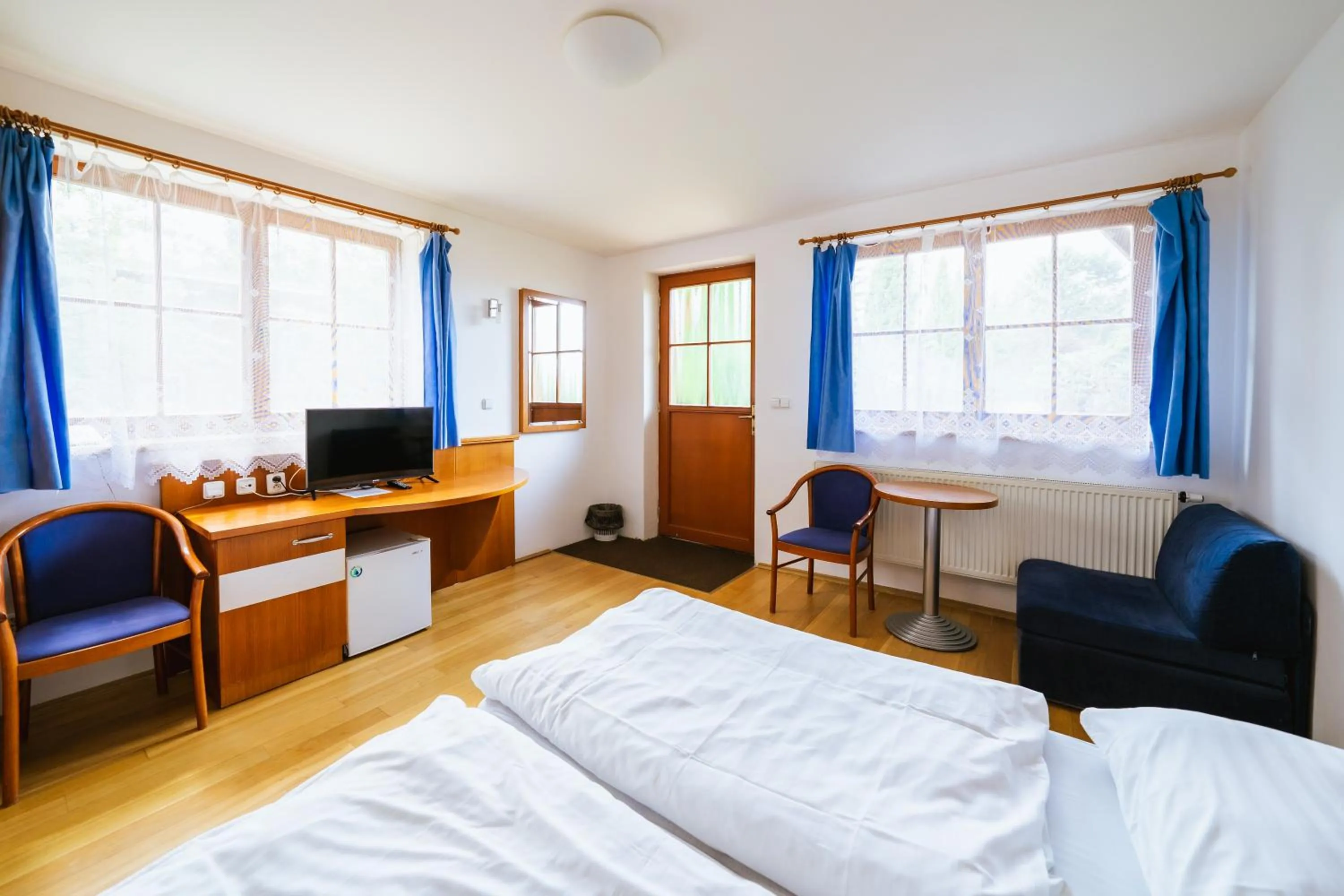 Property building, Bed in Oaza Ricany