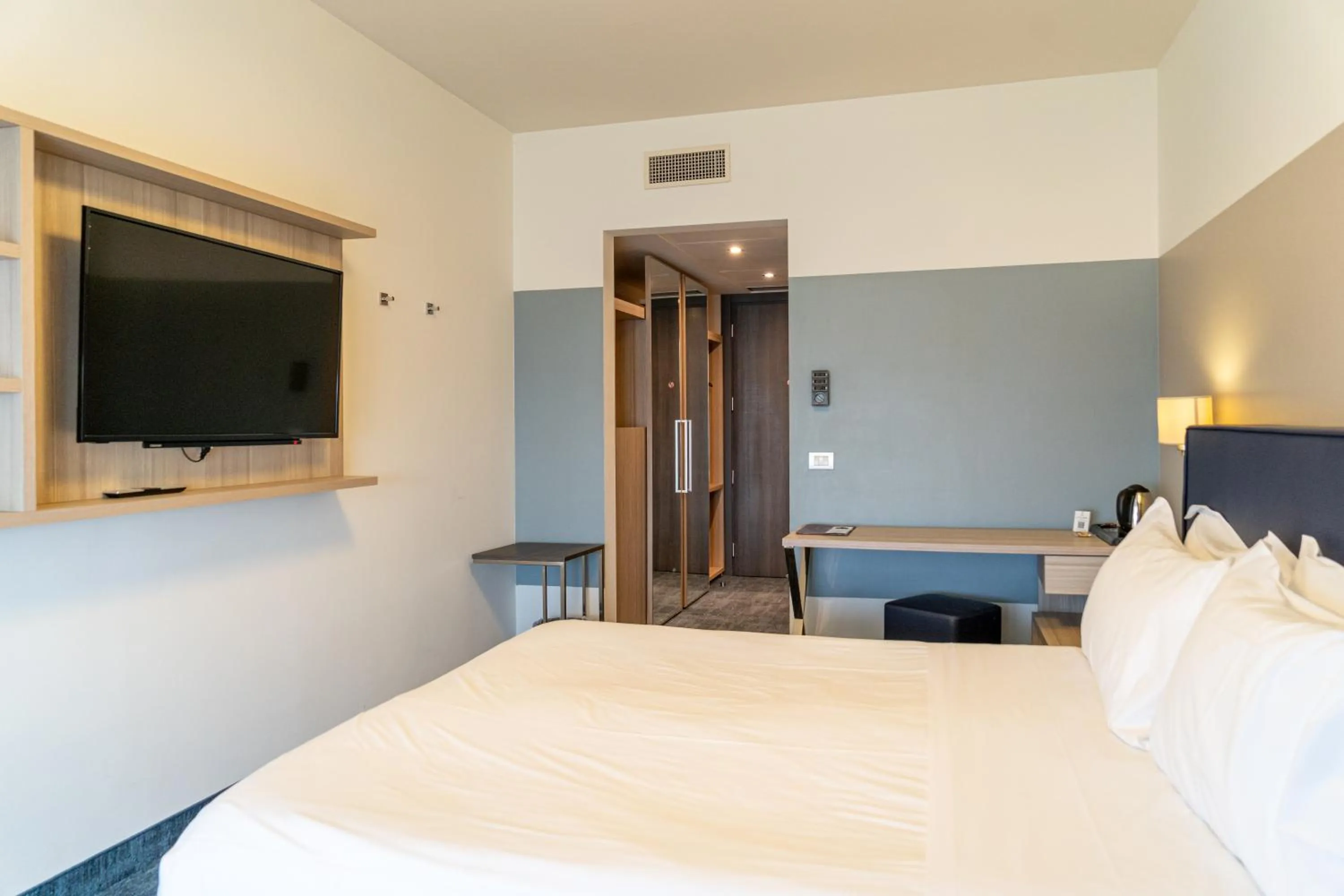 Bed in Hotel Désirée - Garda Lake Collection