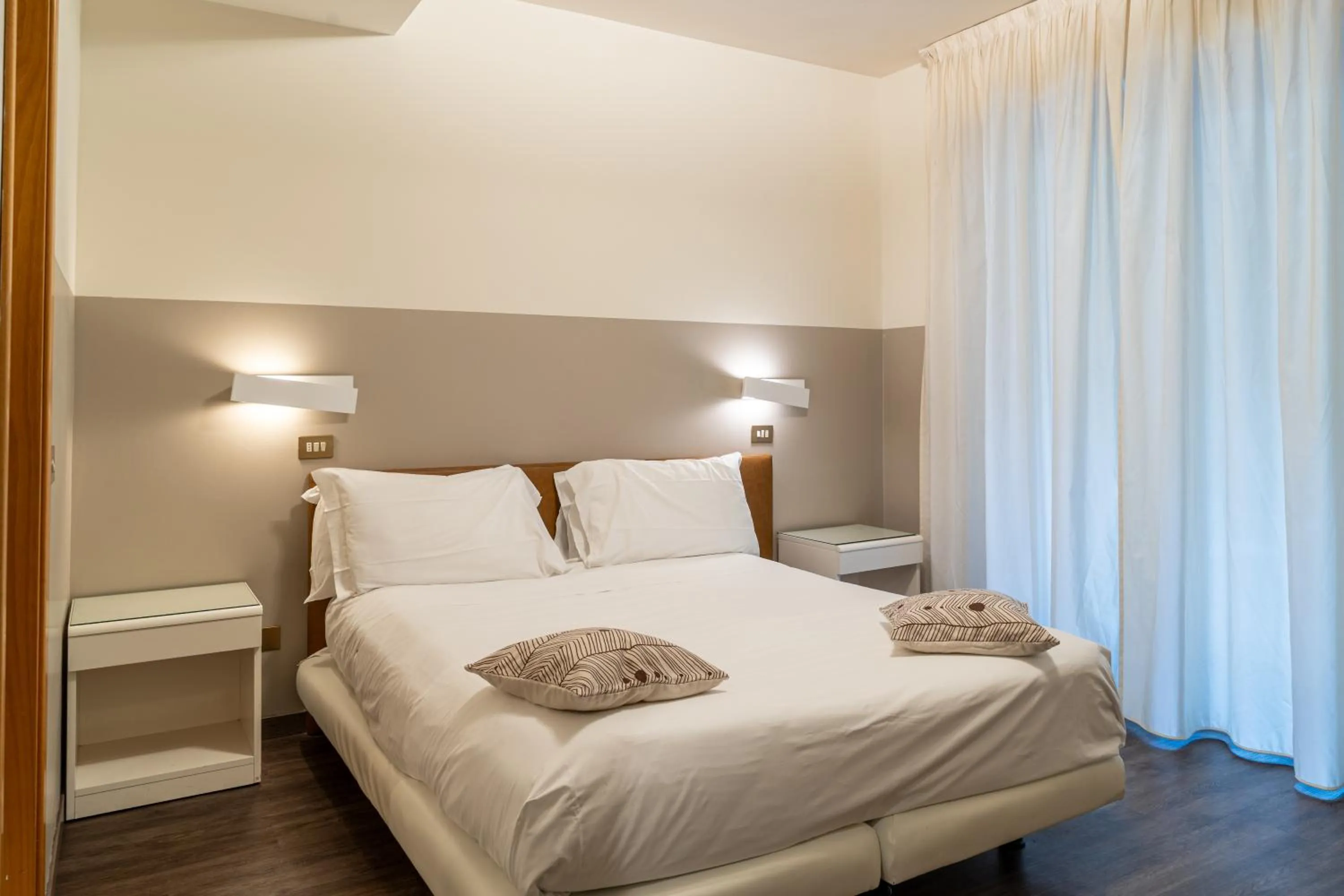 Bed in Hotel Désirée - Garda Lake Collection