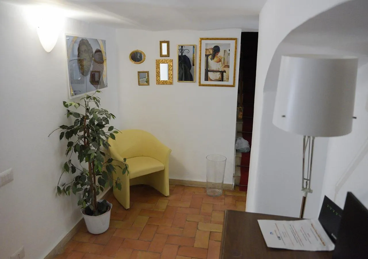 Lobby or reception in Farnese 48