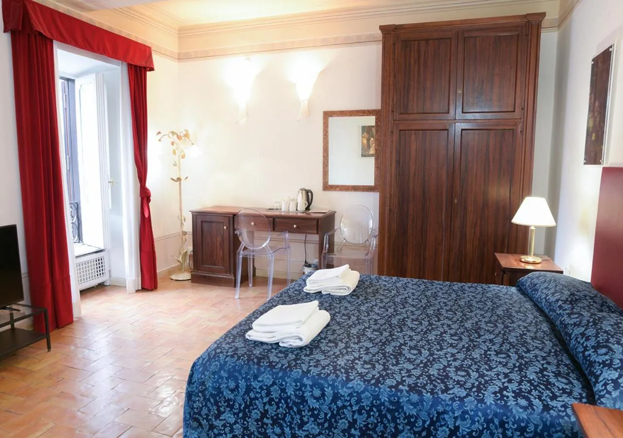 Bedroom, Bed in Farnese 48