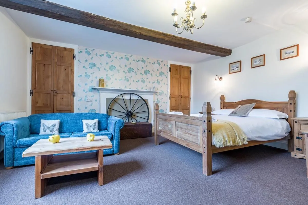 Bed in The Littleton Arms