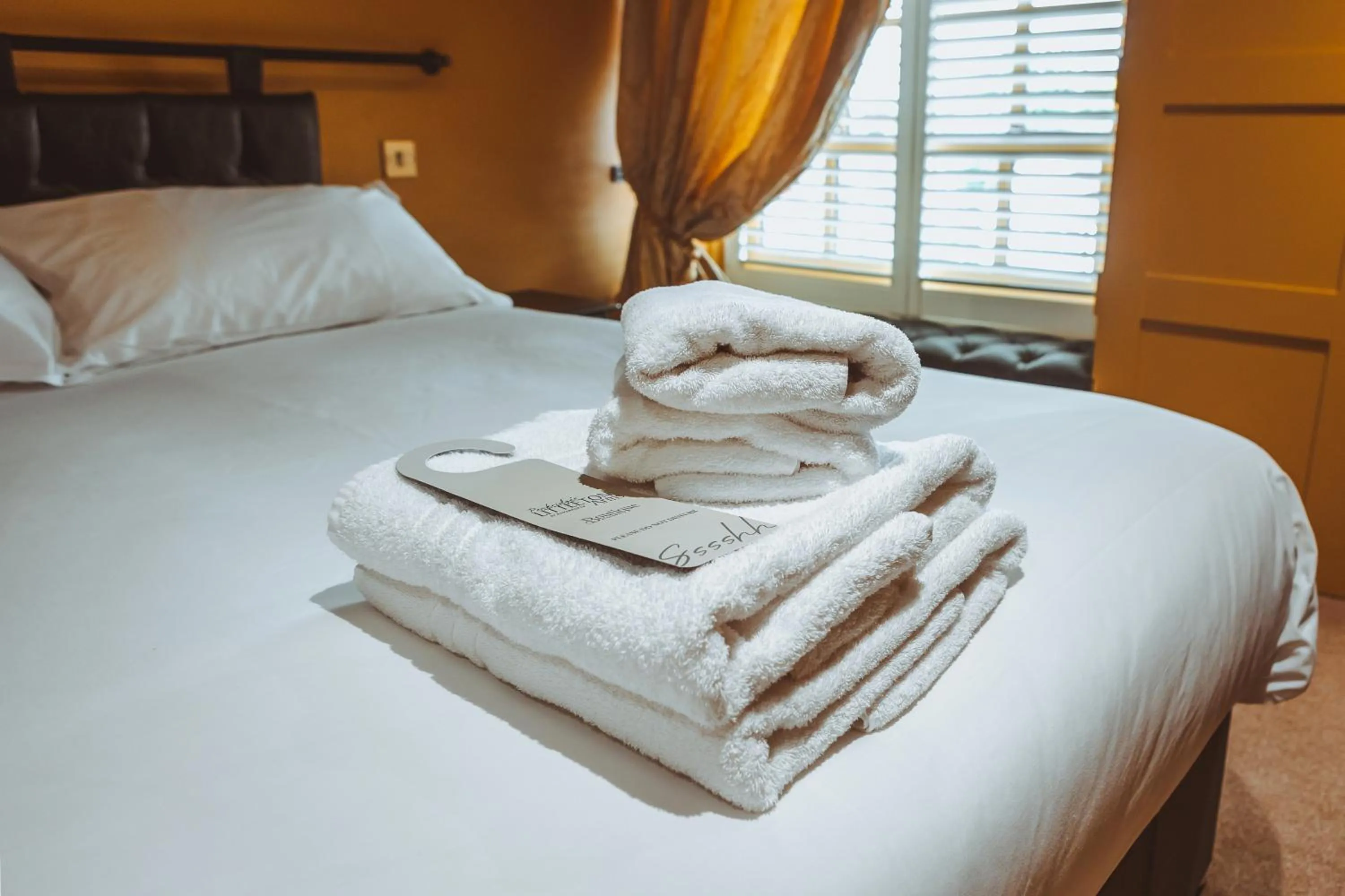 Bed in The Littleton Arms