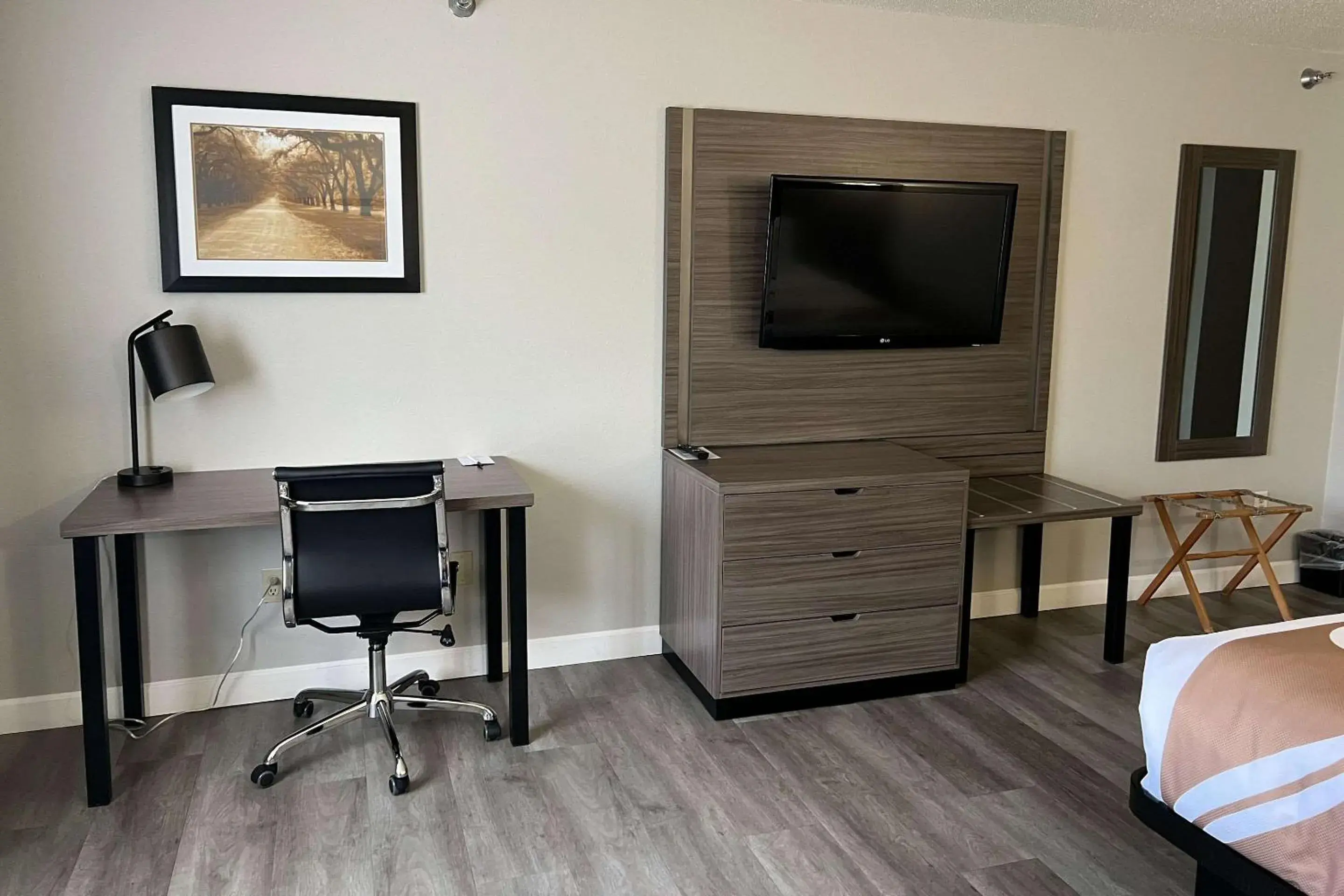 Bedroom, Bed in Quality Inn & Suites Red Wing Bedroom, Bed in Quality Inn & Suites Red Wing