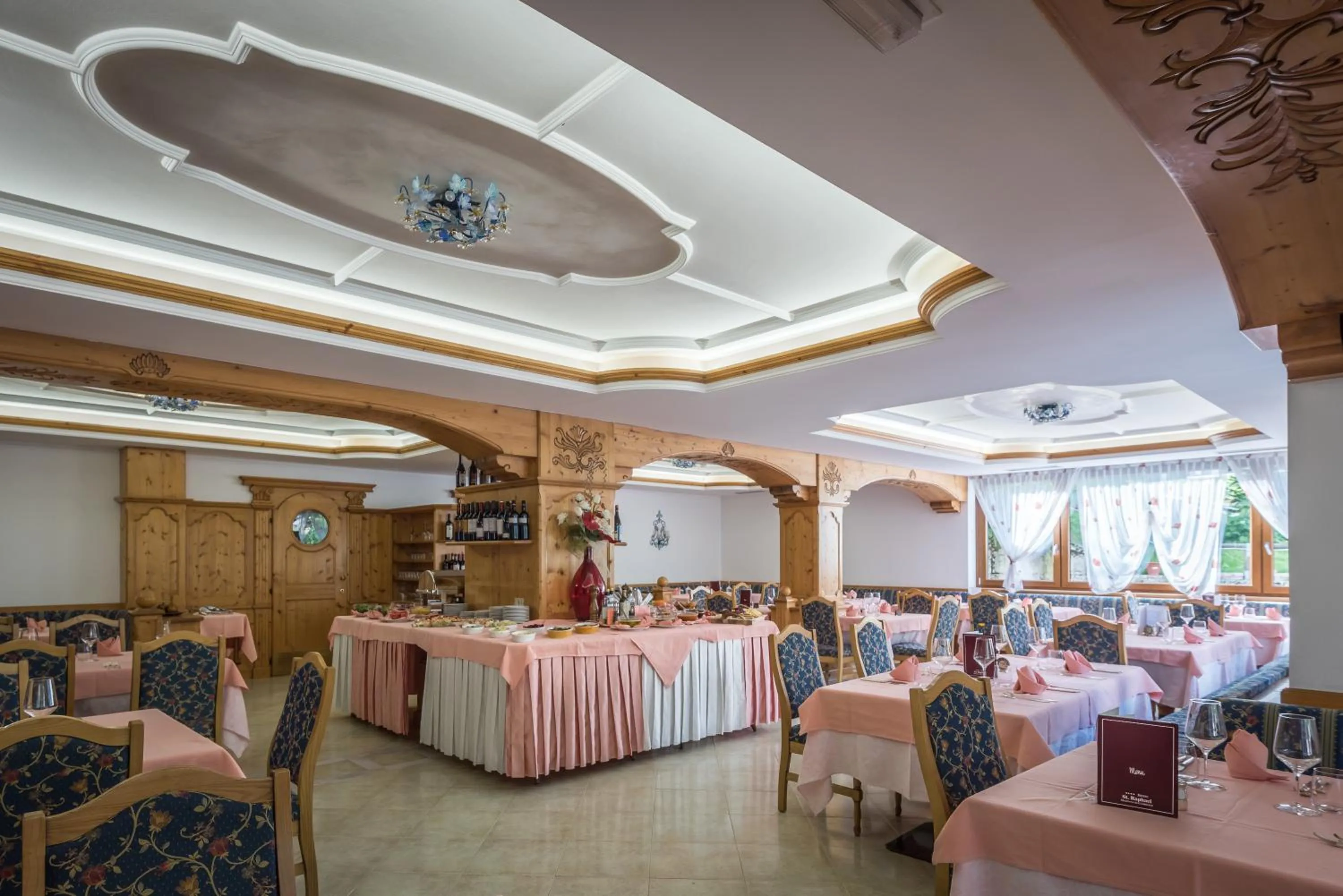 Dining area in Hotel St. Raphael