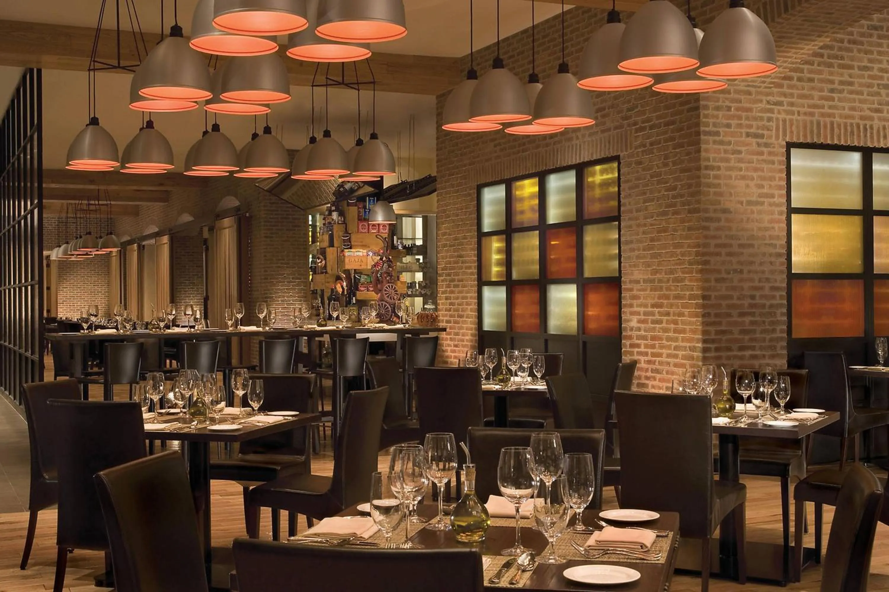 Restaurant/places to eat in Walt Disney World Dolphin