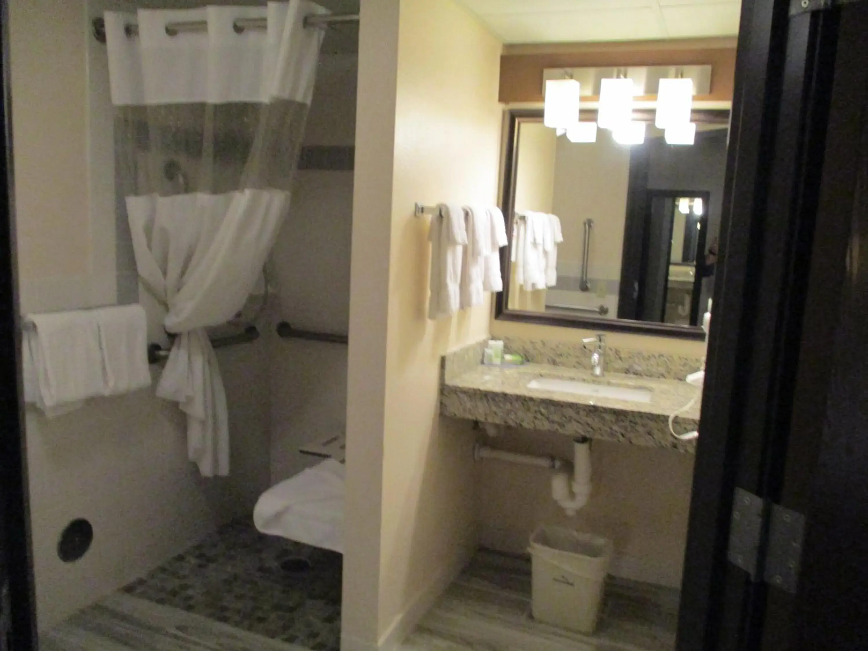 Queen Room - Mobility Access/Non-Smoking in AmericInn by Wyndham Hutchinson Queen Room - Mobility Access/Non-Smoking in AmericInn by Wyndham Hutchinson