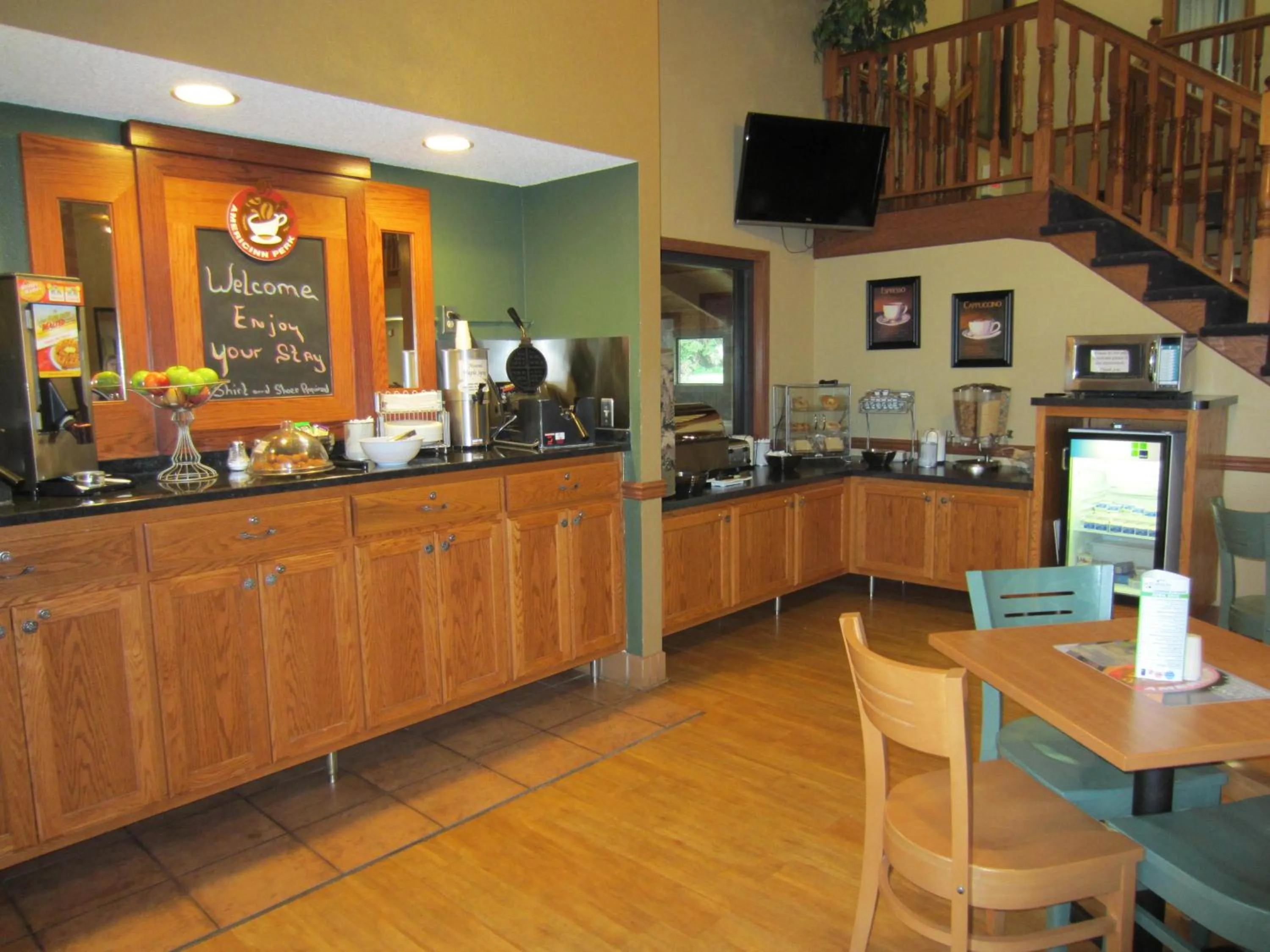 Restaurant/places to eat in AmericInn by Wyndham Hutchinson