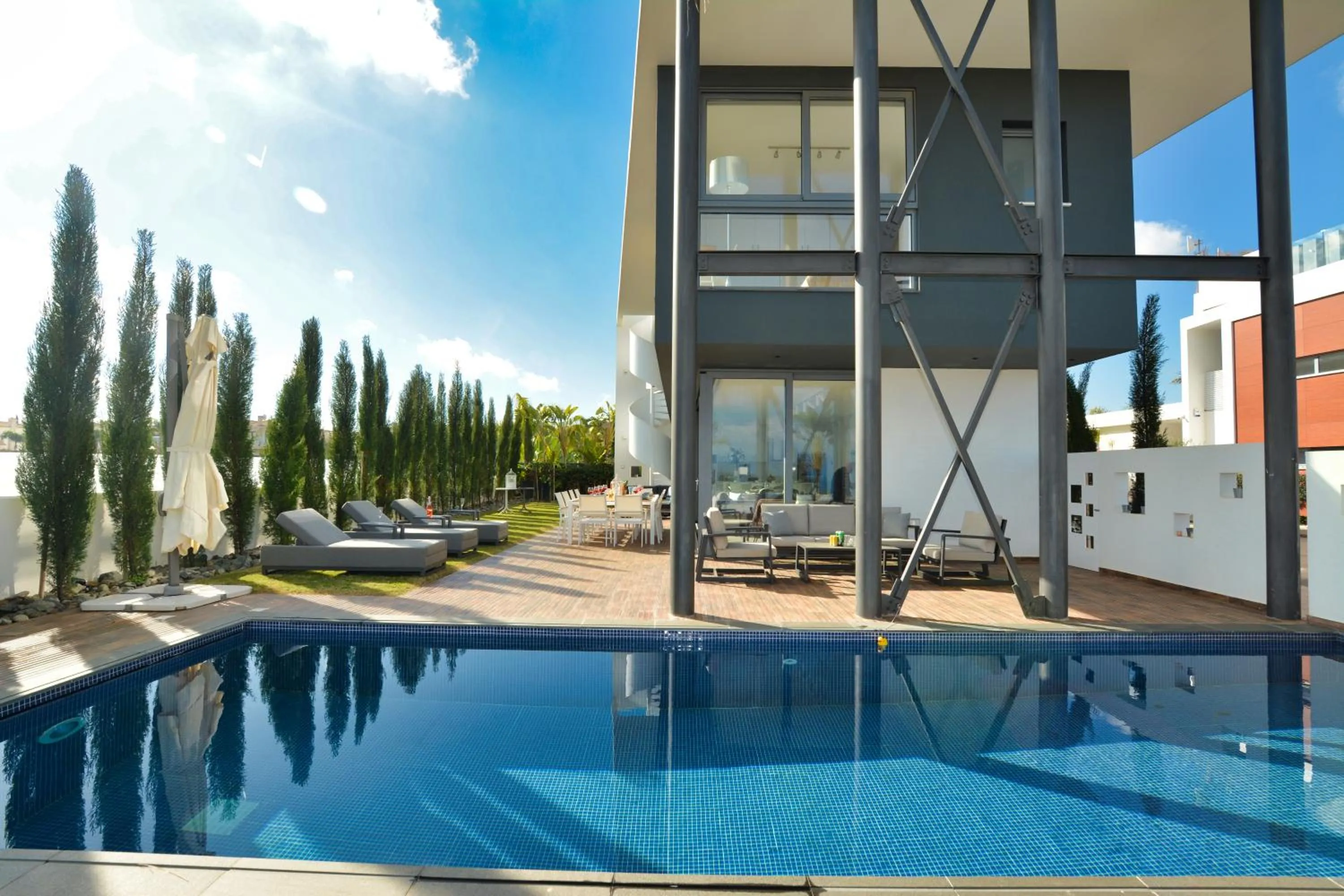 Garden in White Pearl Villas