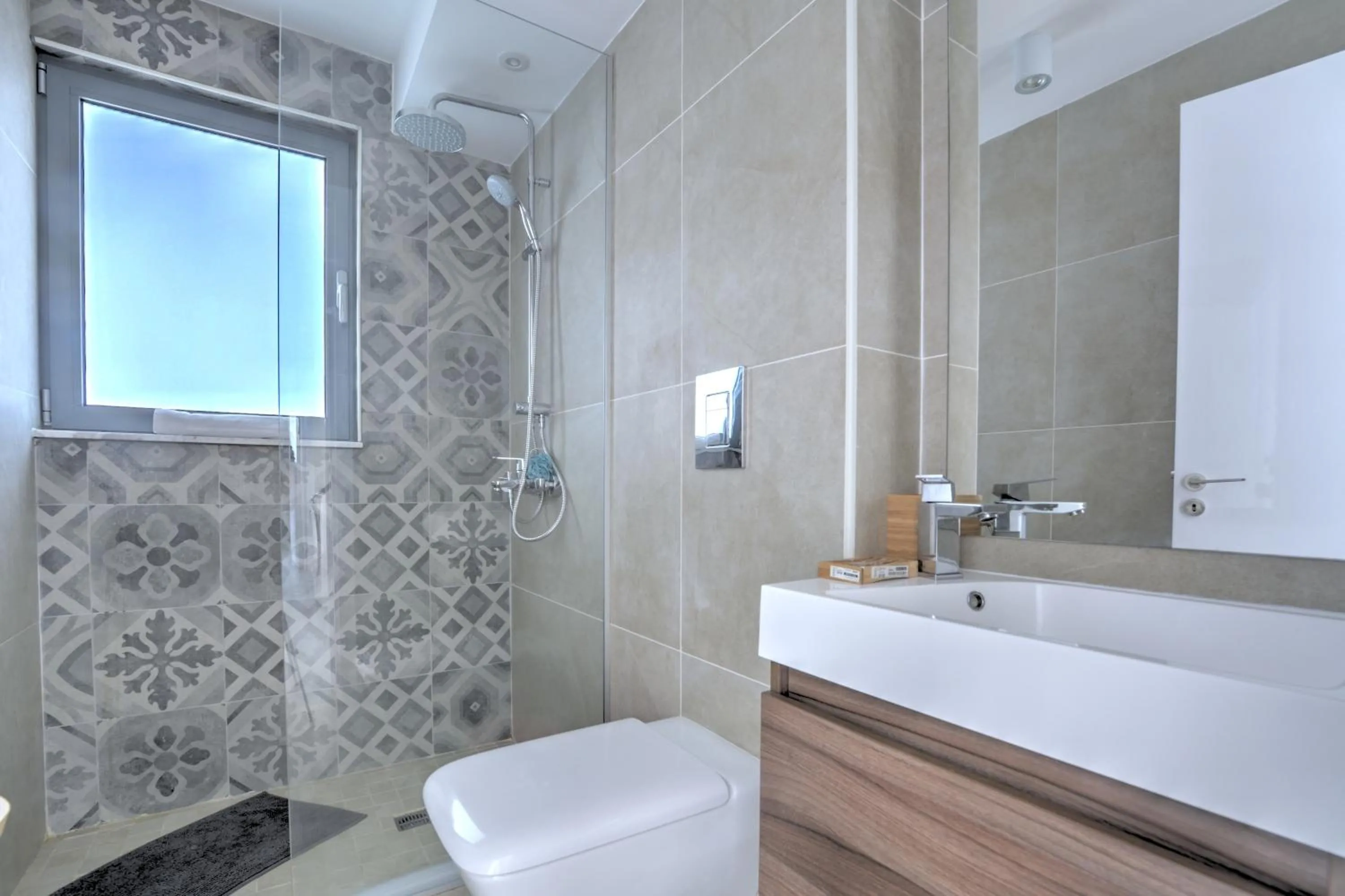 Toilet in White Pearl Villas