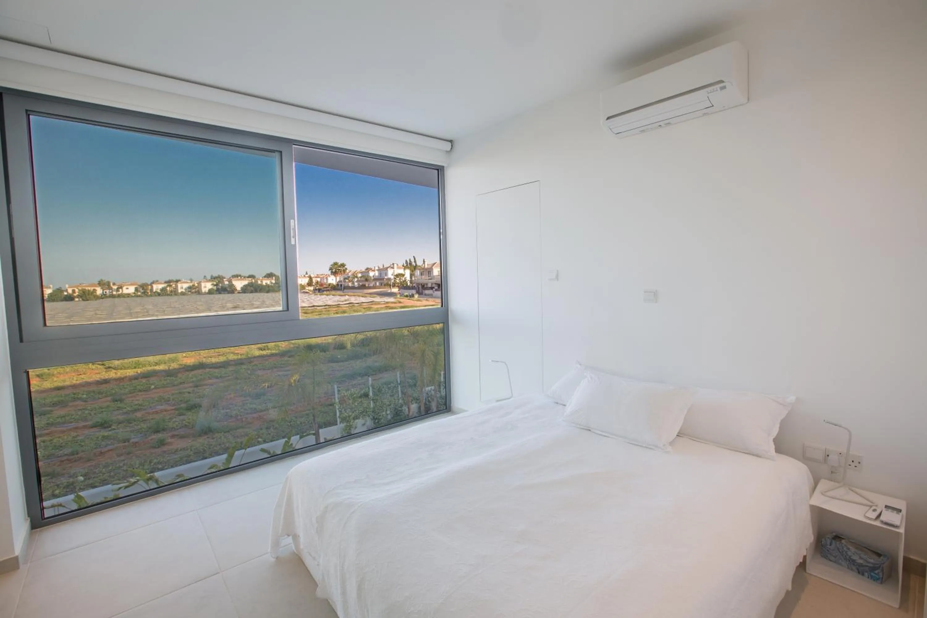 Bedroom, Bed in White Pearl Villas