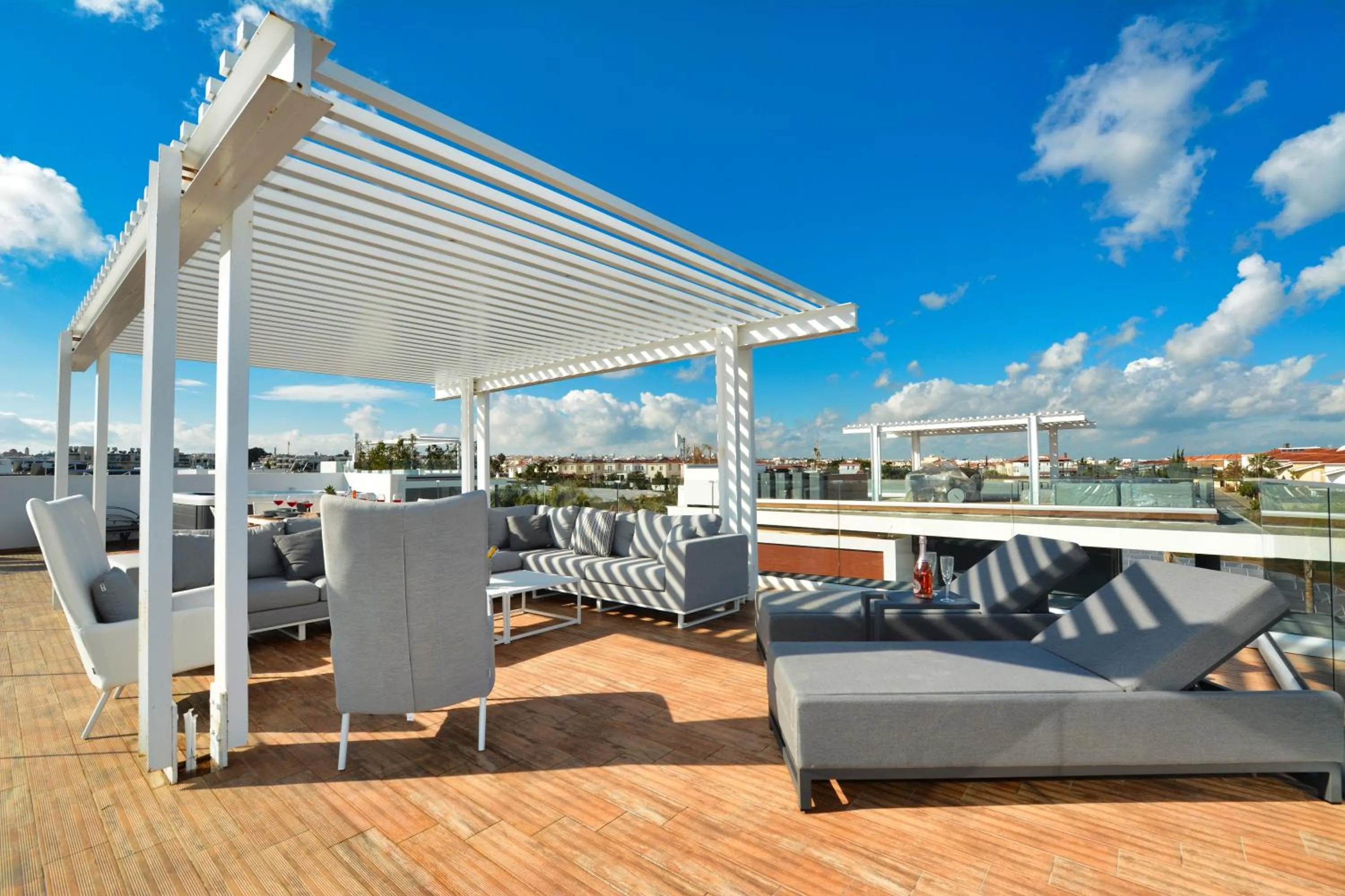 Balcony/Terrace in White Pearl Villas