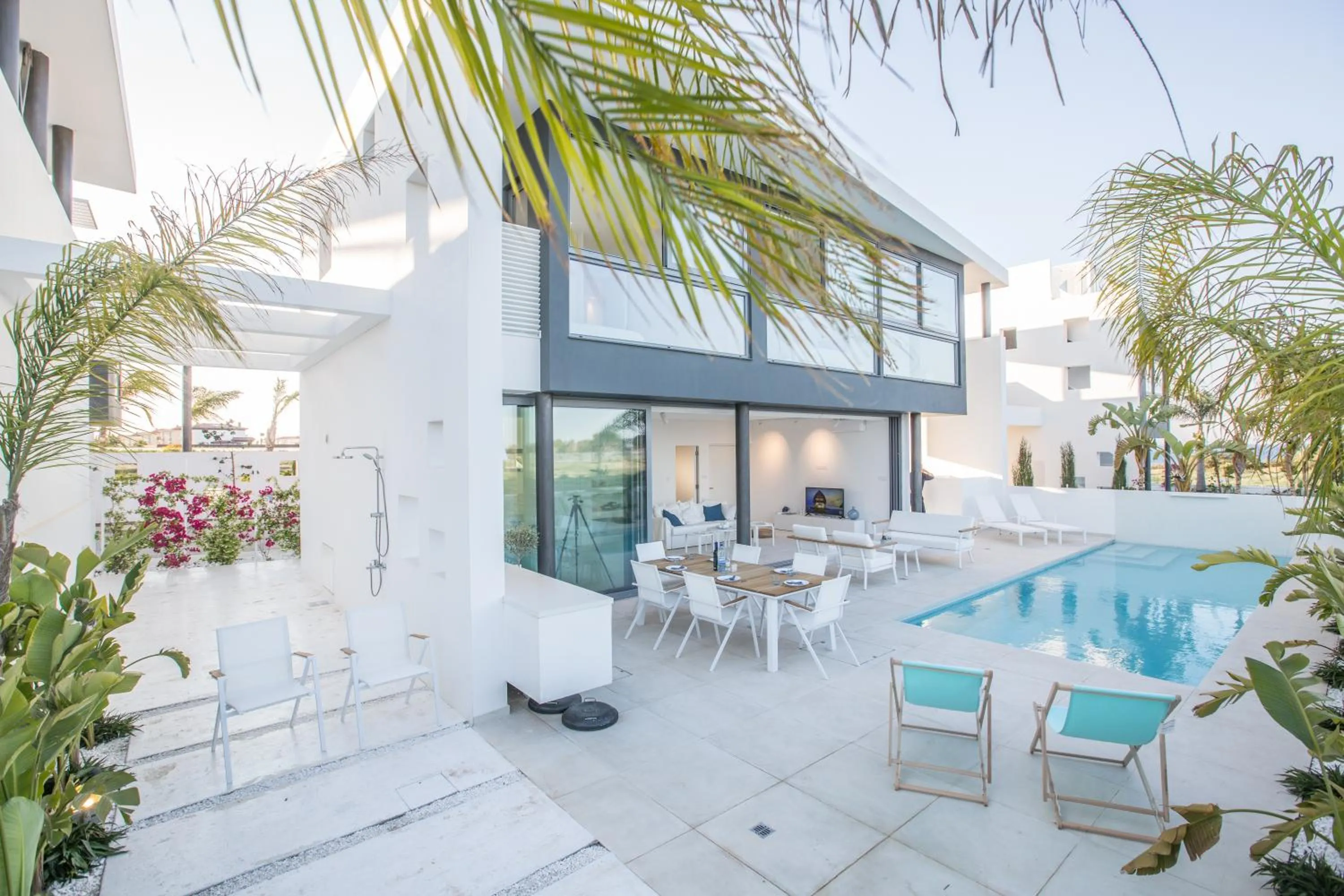 Garden in White Pearl Villas
