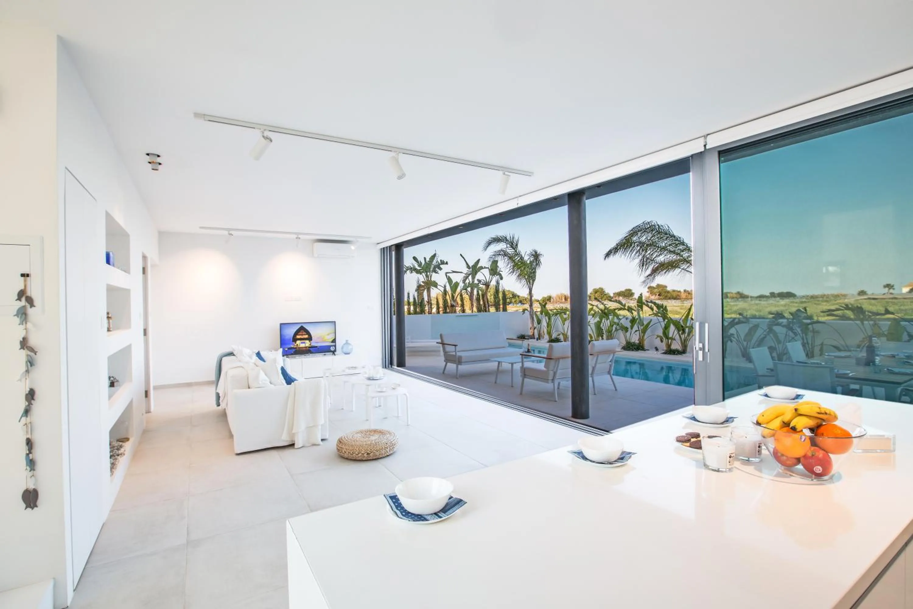 TV and multimedia in White Pearl Villas