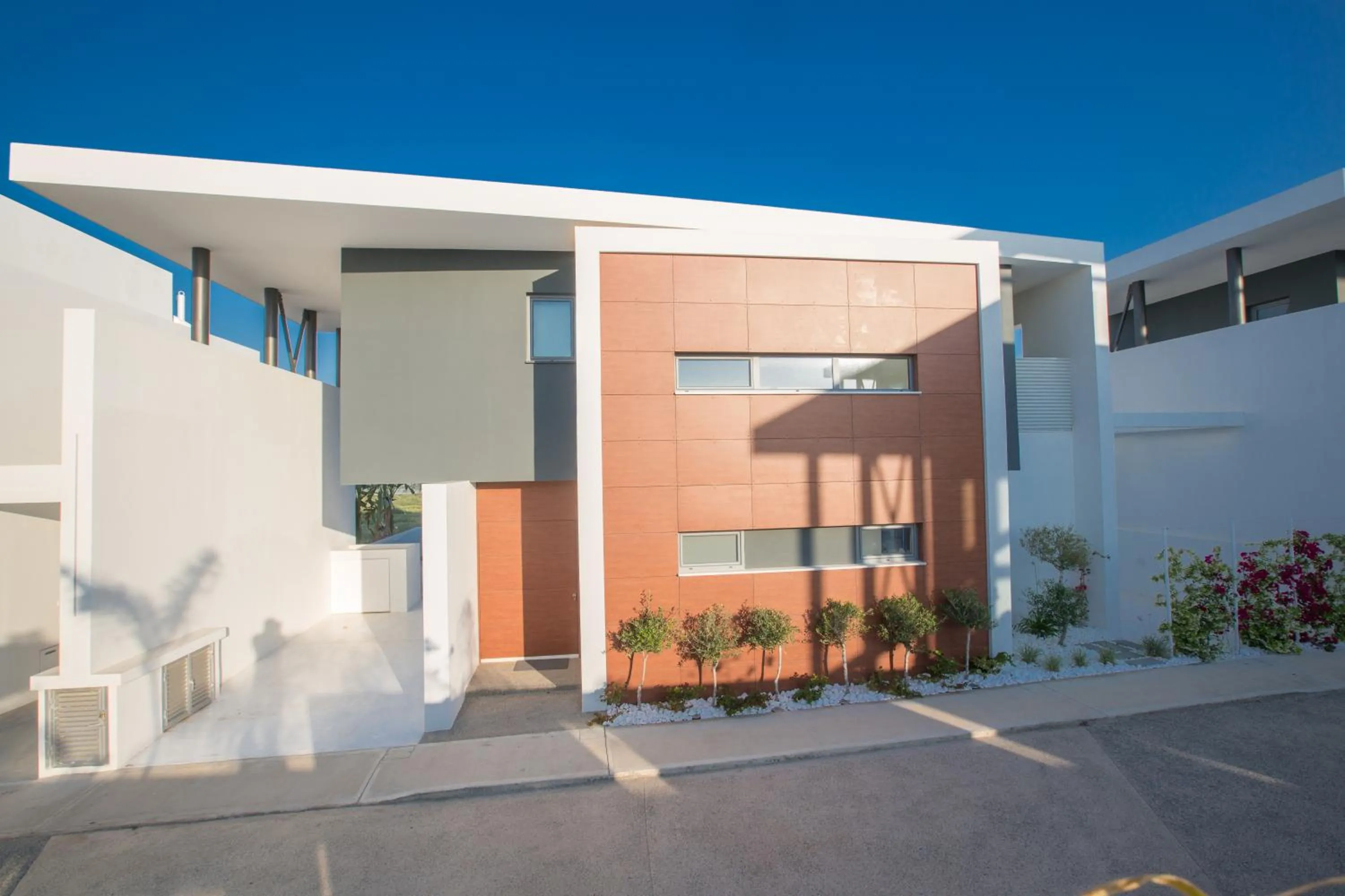 Facade/entrance in White Pearl Villas