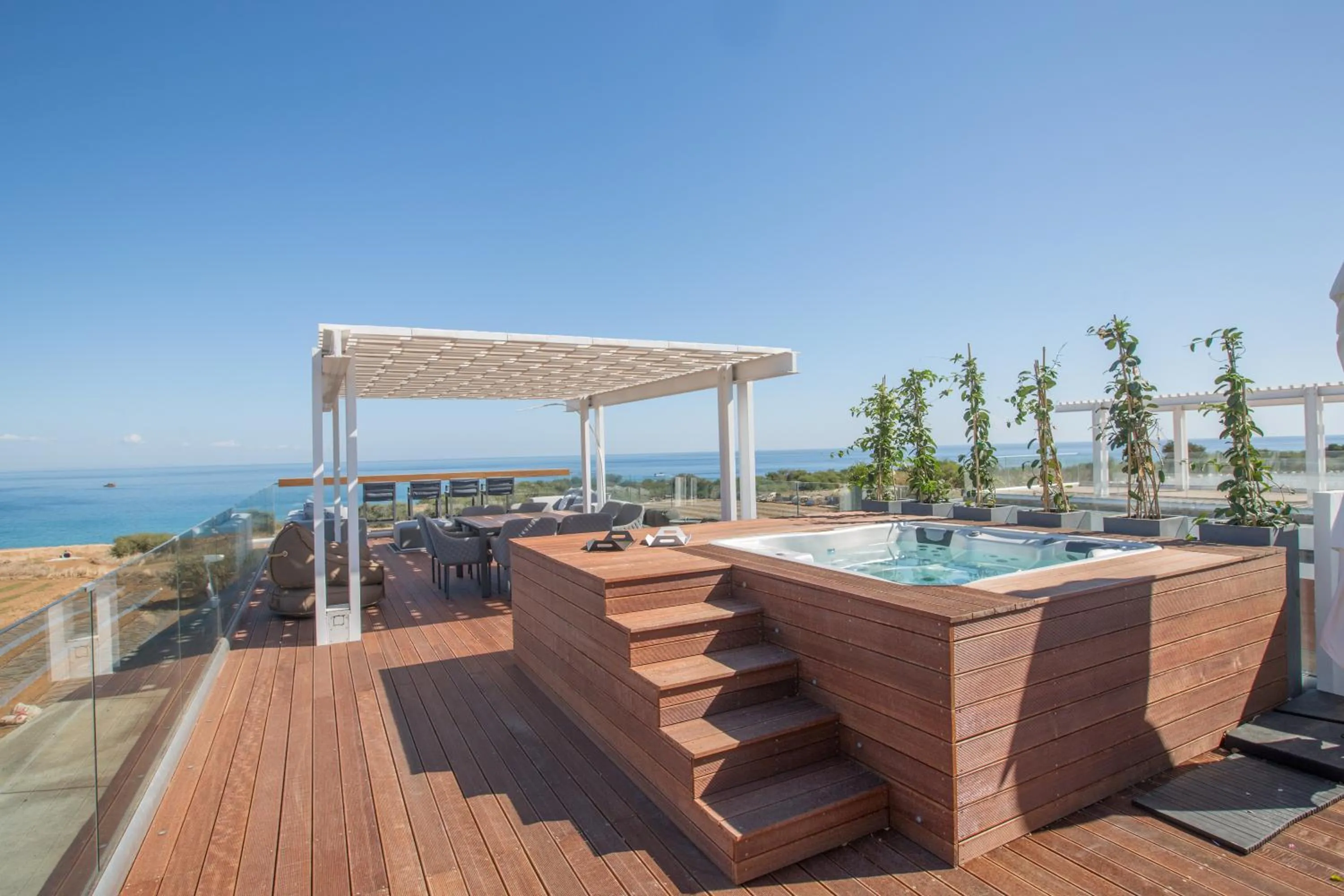 Hot Tub in White Pearl Villas