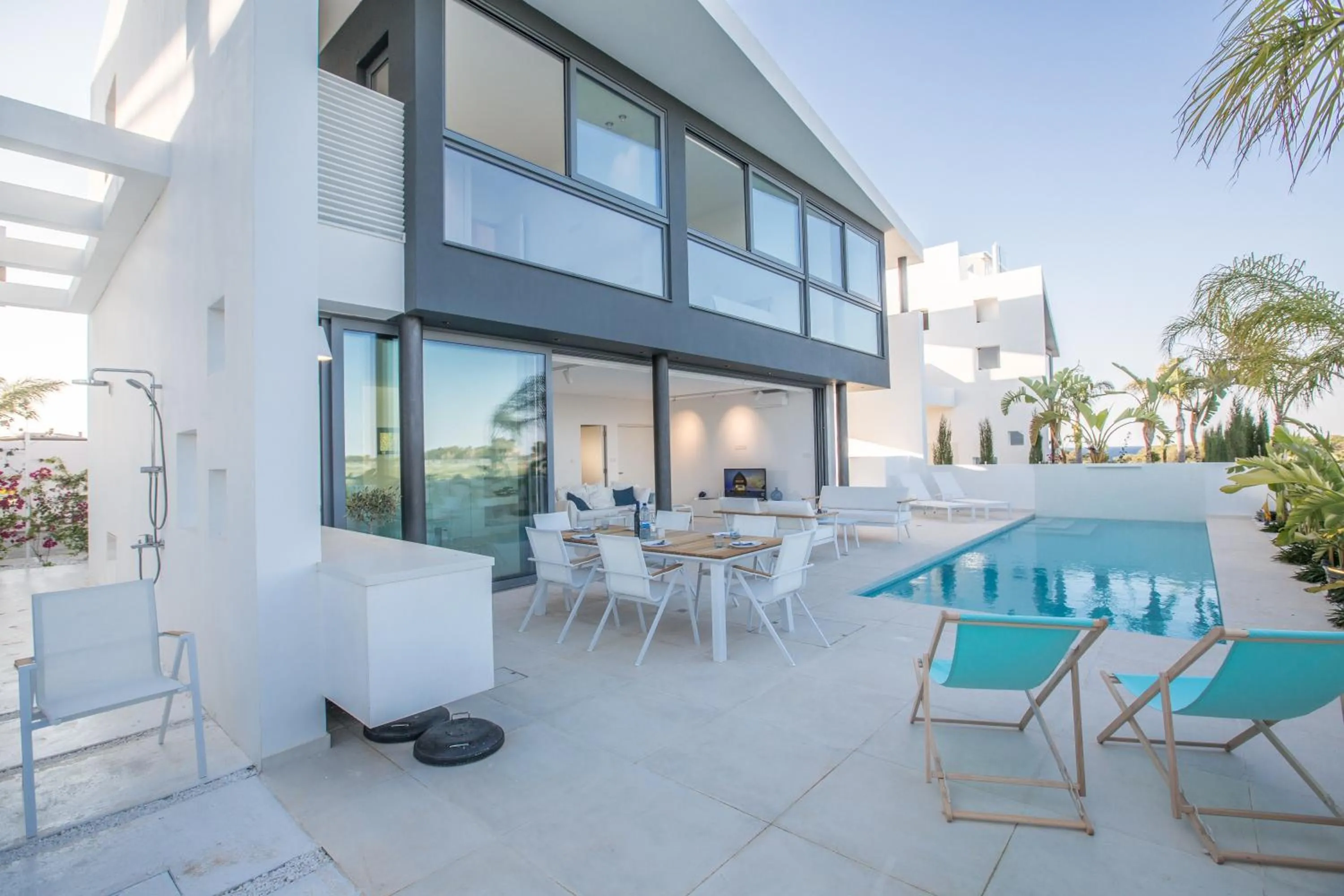 Garden in White Pearl Villas