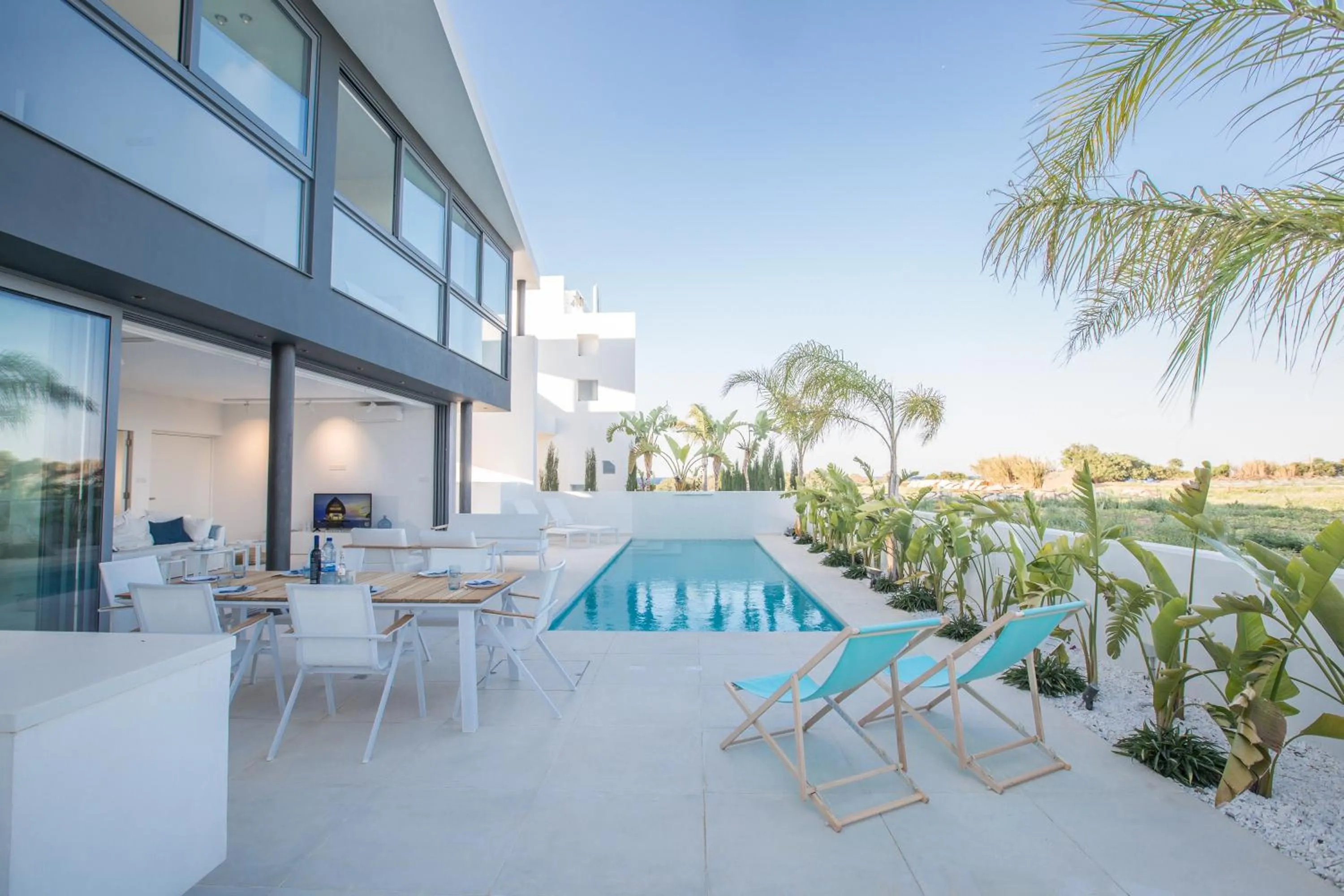 Garden in White Pearl Villas