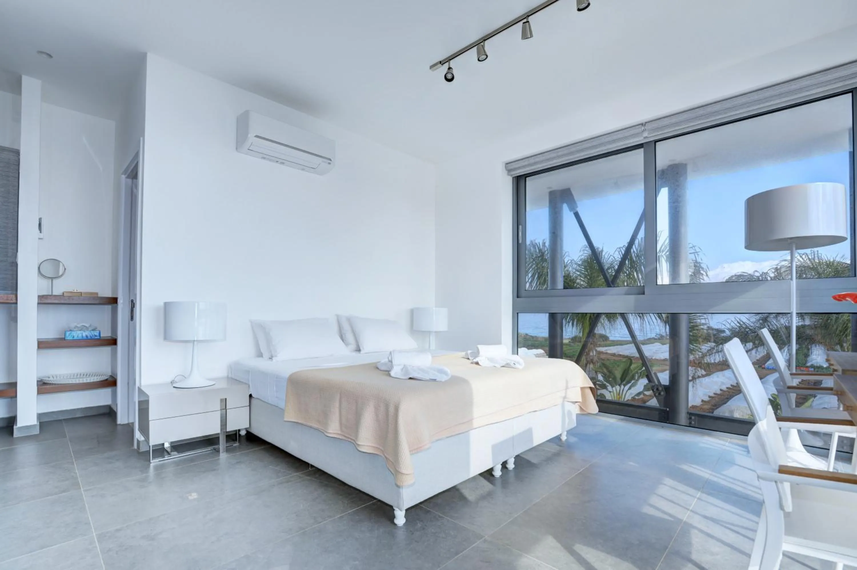 Bedroom, Bed in White Pearl Villas
