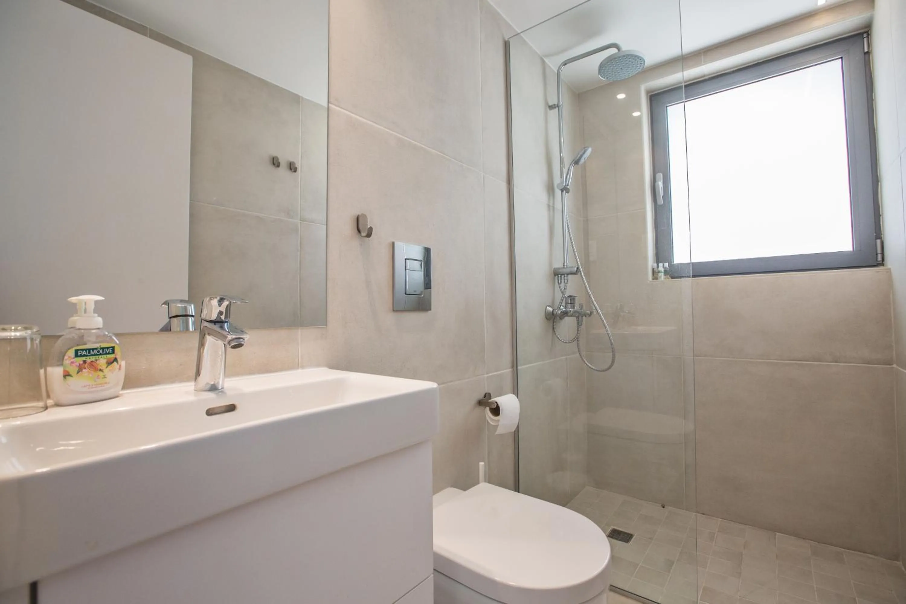 Shower in White Pearl Villas