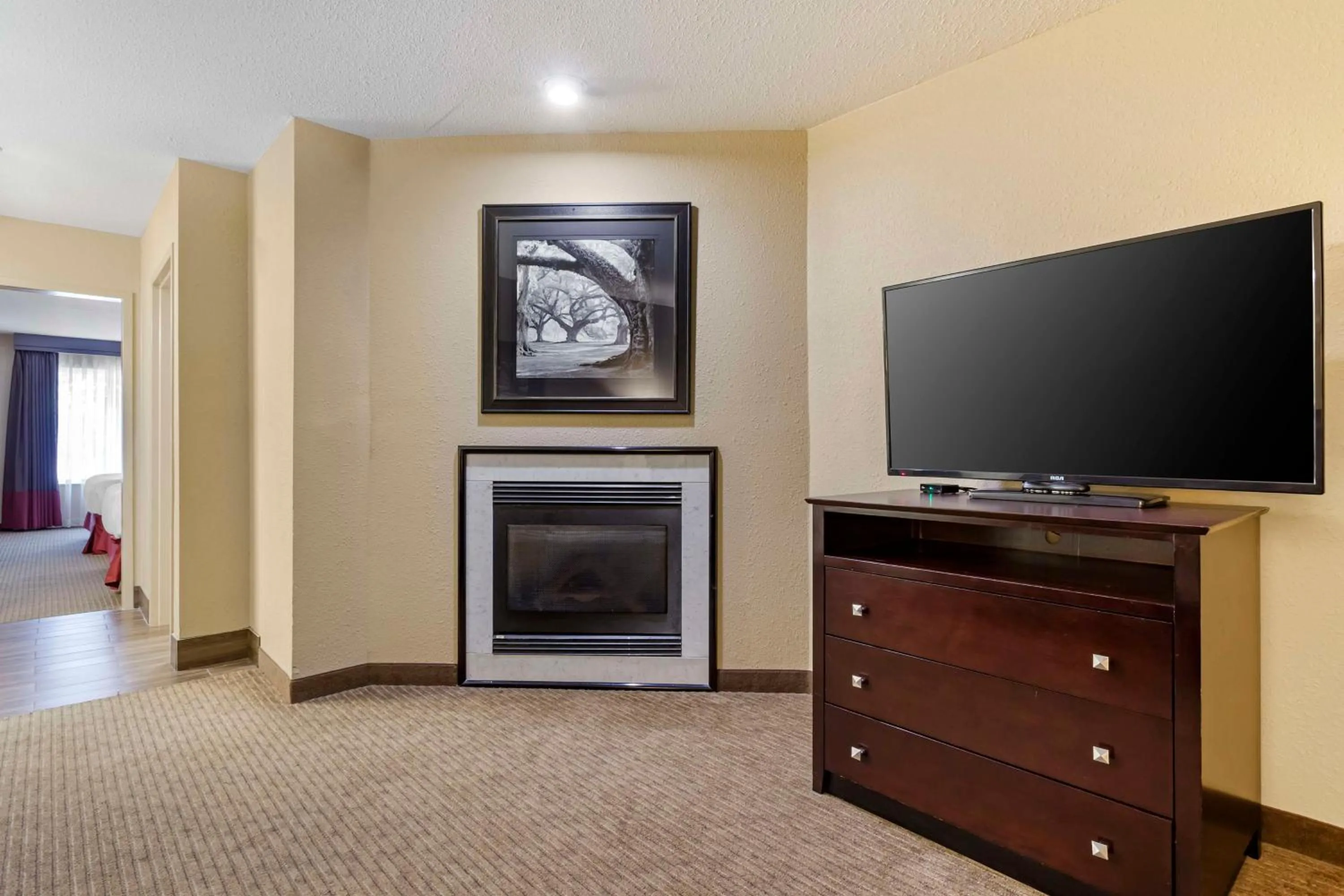 Bedroom in Best Western of Alexandria Inn & Suites & Conference Center