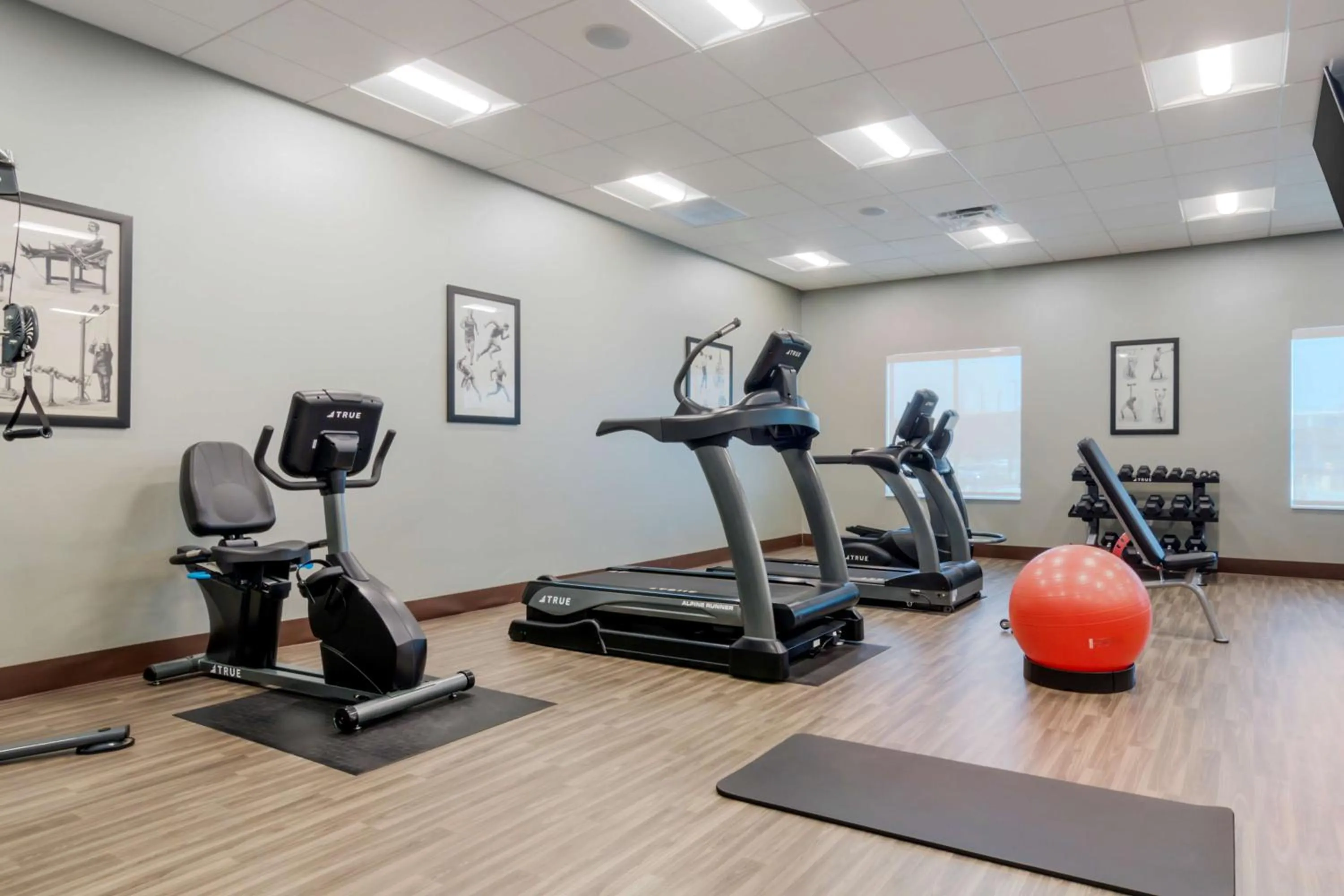 Fitness centre/facilities in Best Western Plus St. Louis Airport Hotel