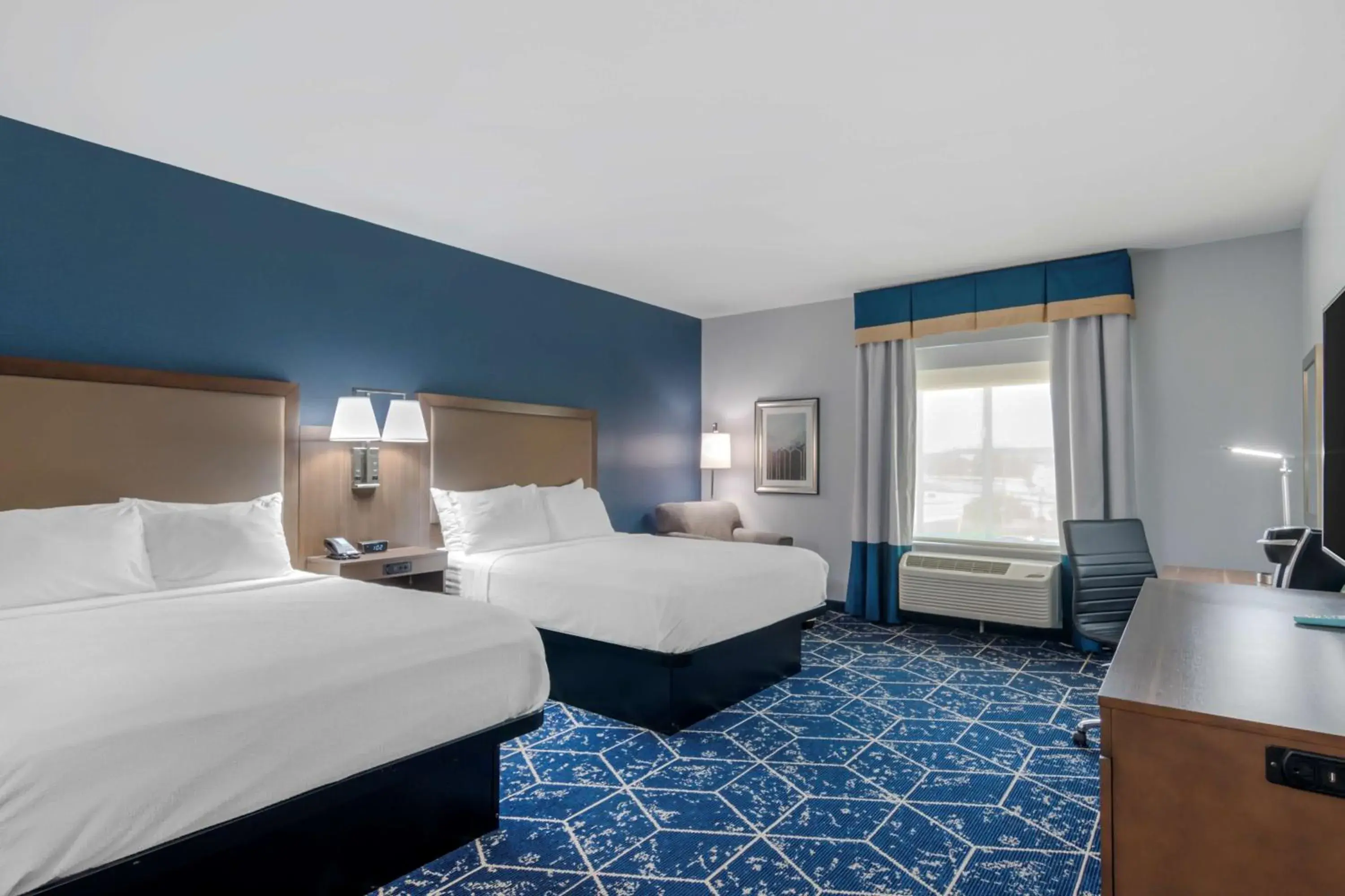 Queen Room with Two Queen Beds in Best Western Plus St. Louis Airport Hotel Queen Room with Two Queen Beds in Best Western Plus St. Louis Airport Hotel