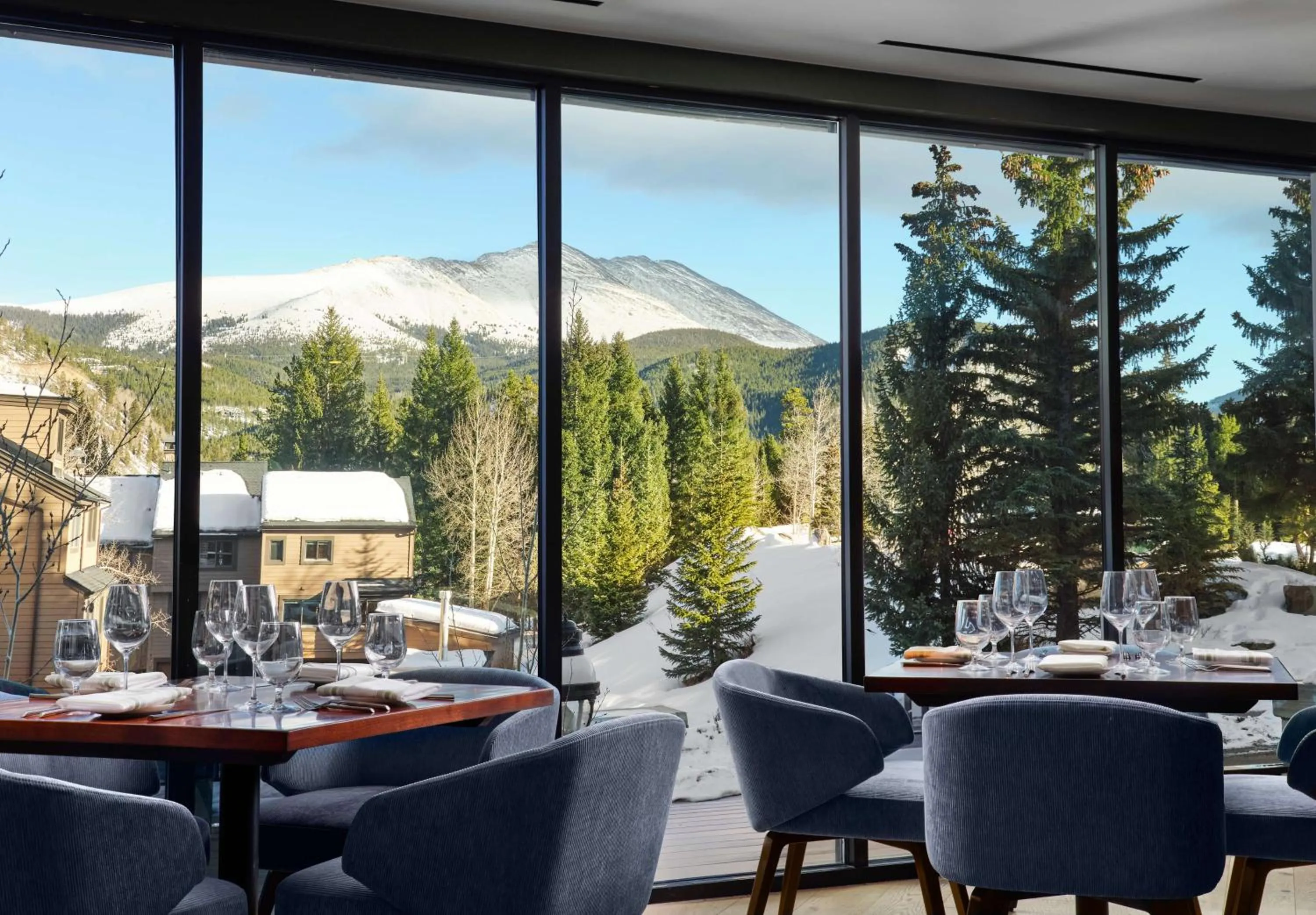Restaurant/places to eat in Hotel Alpenrock Breckenridge, Curio Collection by Hilton