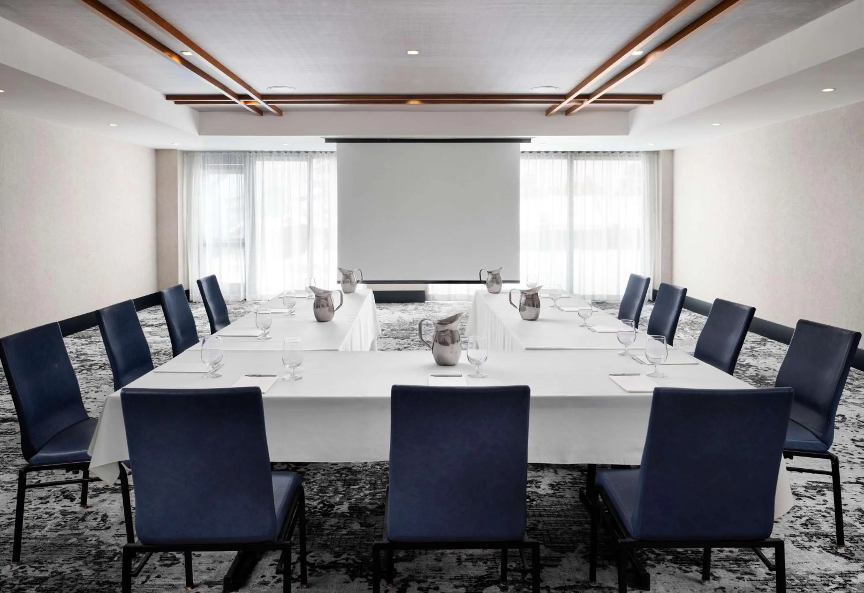 Meeting/conference room in Hotel Alpenrock Breckenridge, Curio Collection by Hilton