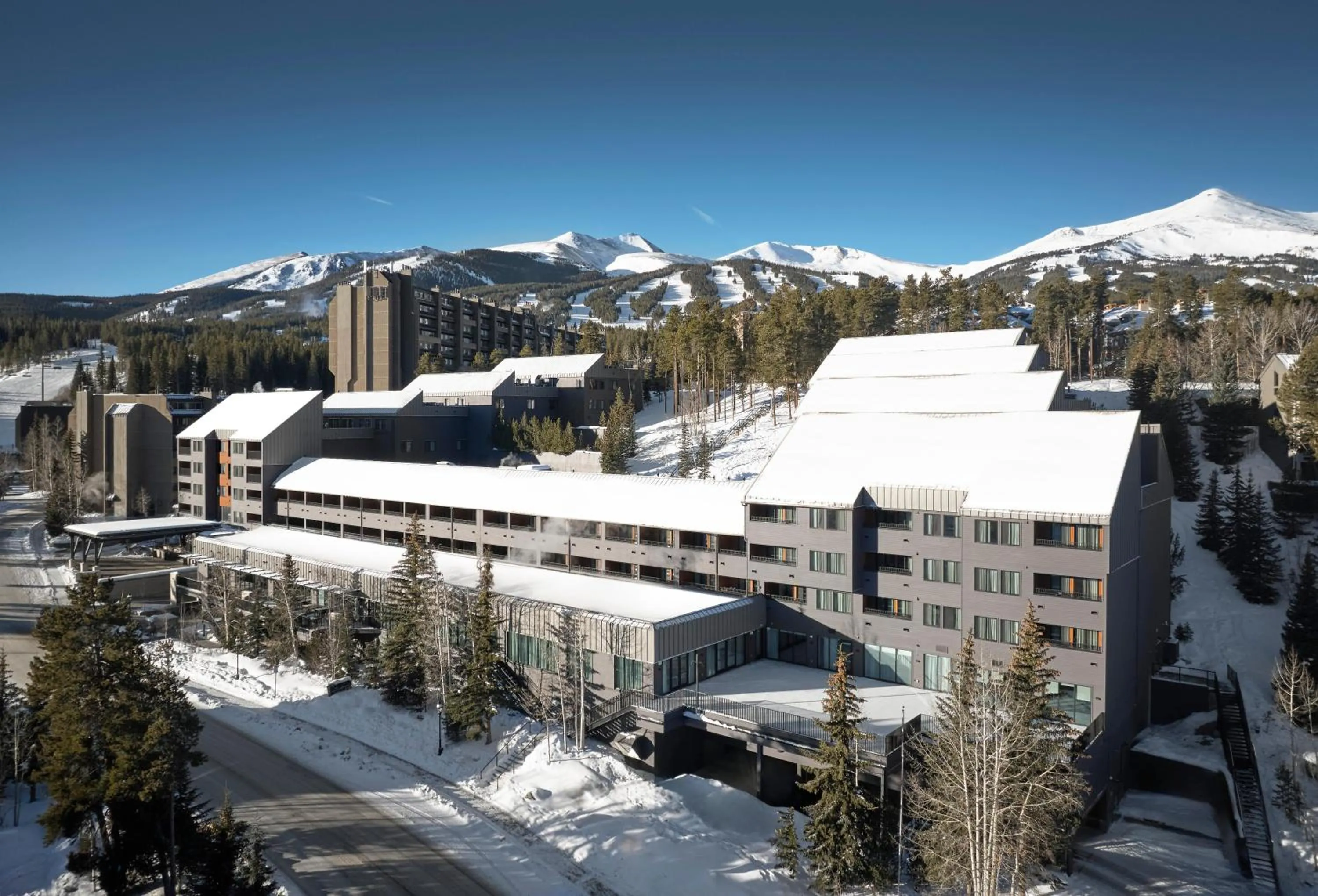 Property building in Hotel Alpenrock Breckenridge, Curio Collection by Hilton