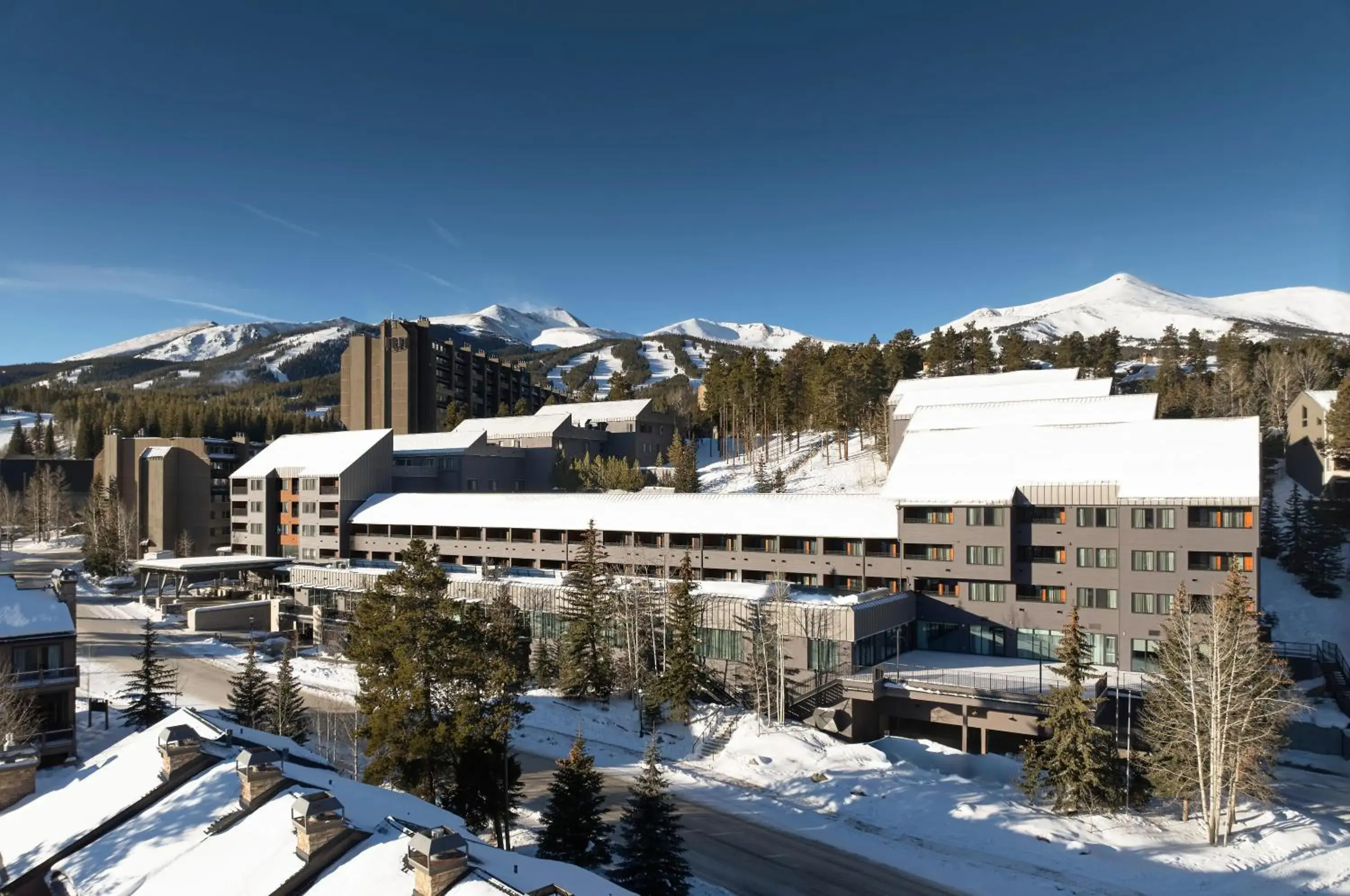 Property building in Hotel Alpenrock Breckenridge, Curio Collection by Hilton Property building in Hotel Alpenrock Breckenridge, Curio Collection by Hilton