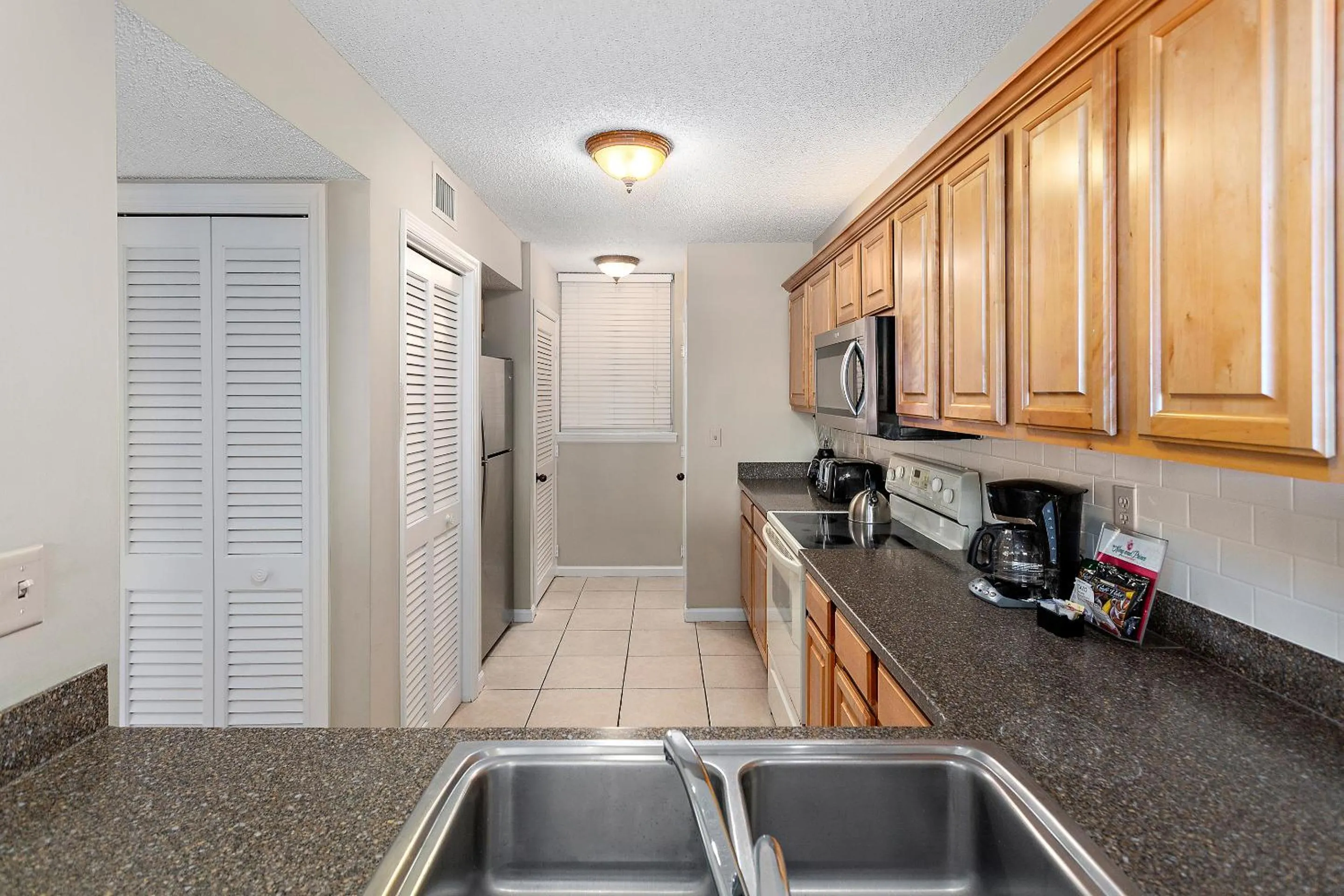 Kitchen or kitchenette in The King and Prince Beach & Golf Resort