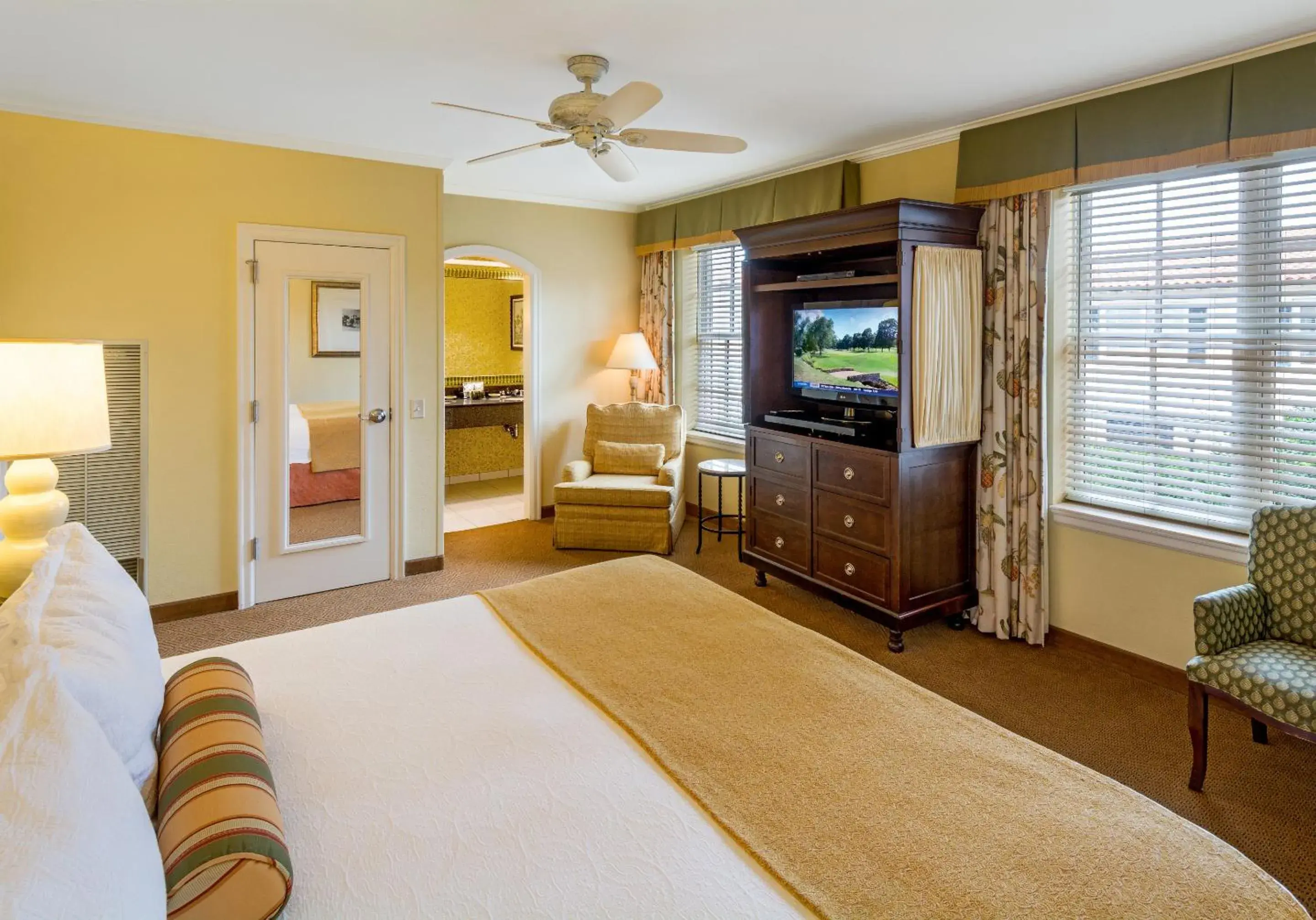 Photo of the whole room, Bed in The King and Prince Beach & Golf Resort Photo of the whole room, Bed in The King and Prince Beach & Golf Resort