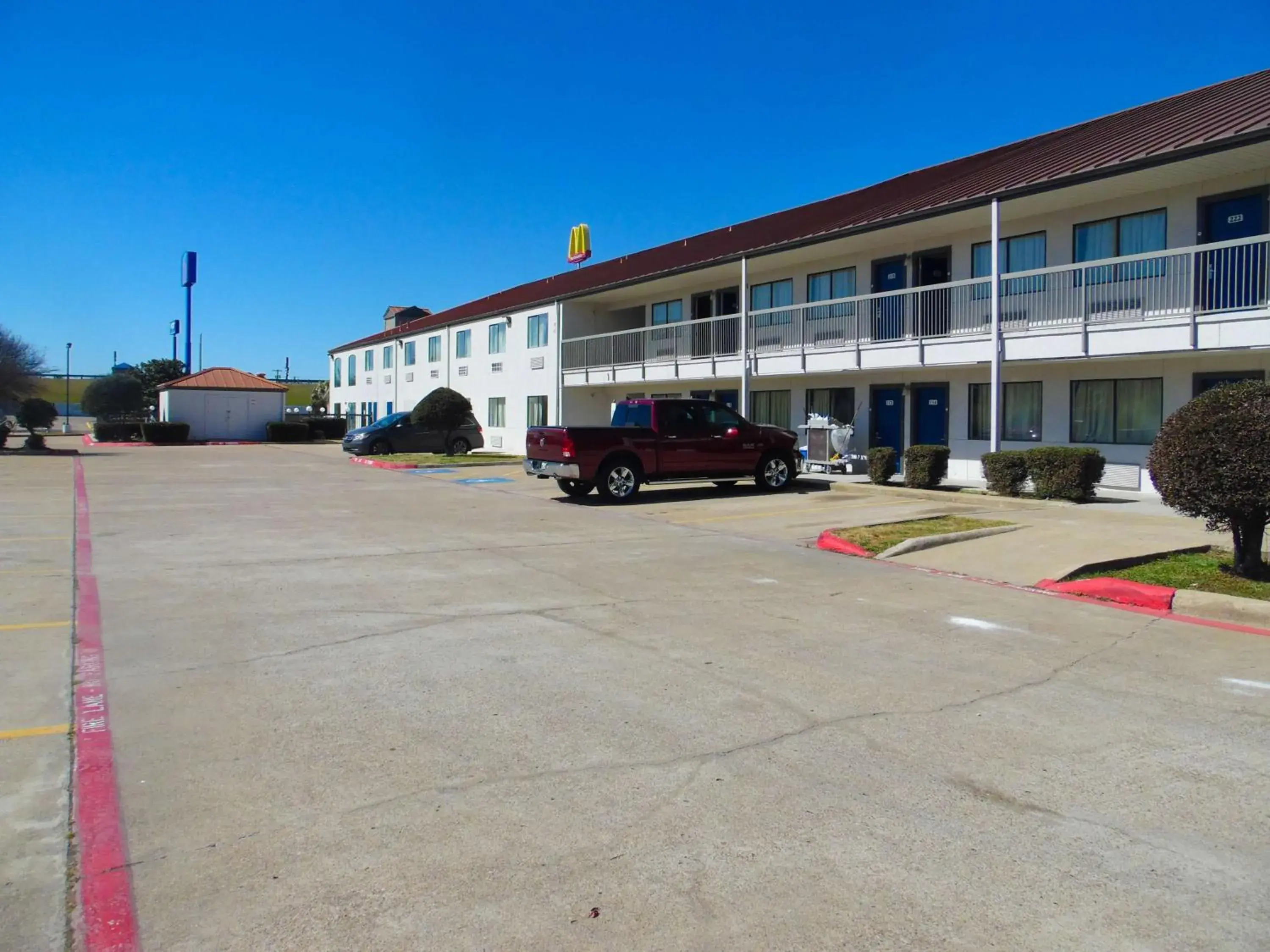 Property building in Motel 6-Ennis, TX Property building in Motel 6-Ennis, TX