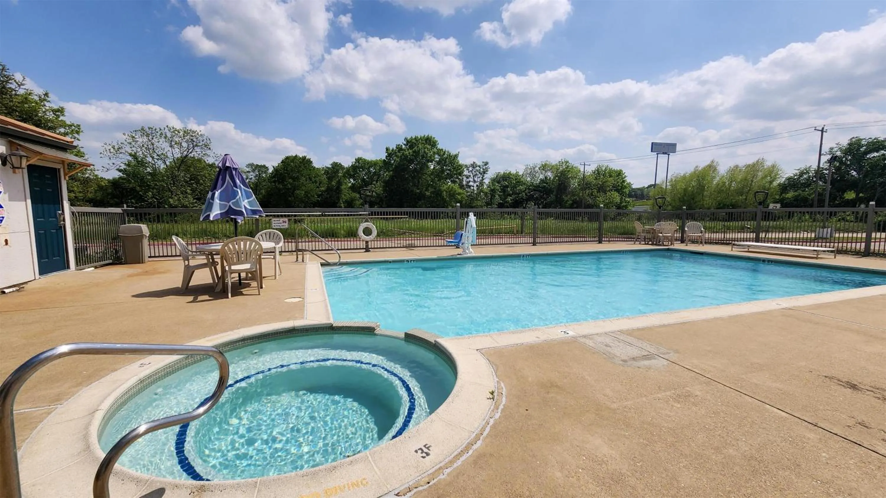Pool view in Motel 6-Ennis, TX