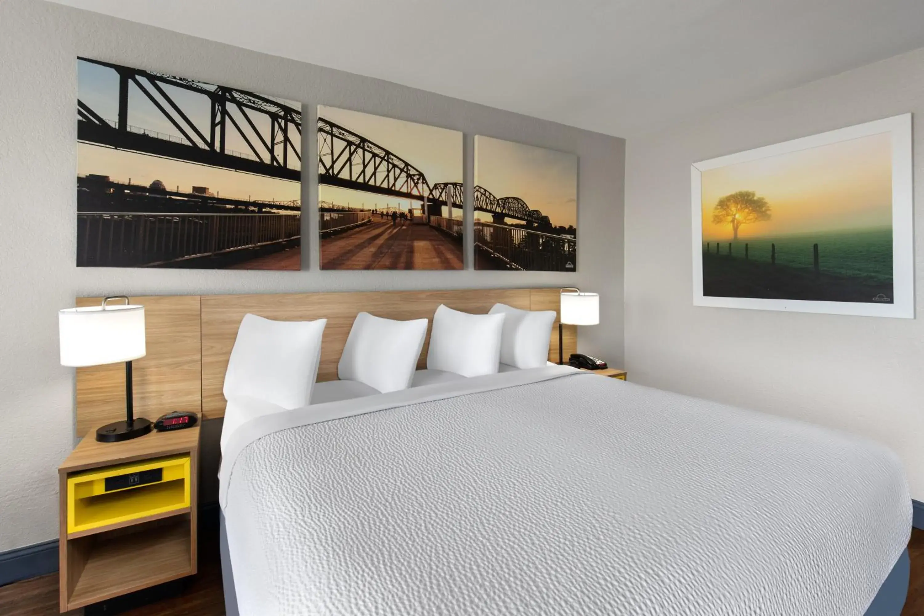 Bedroom, Bed in Days Inn by Wyndham Carlisle Bedroom, Bed in Days Inn by Wyndham Carlisle