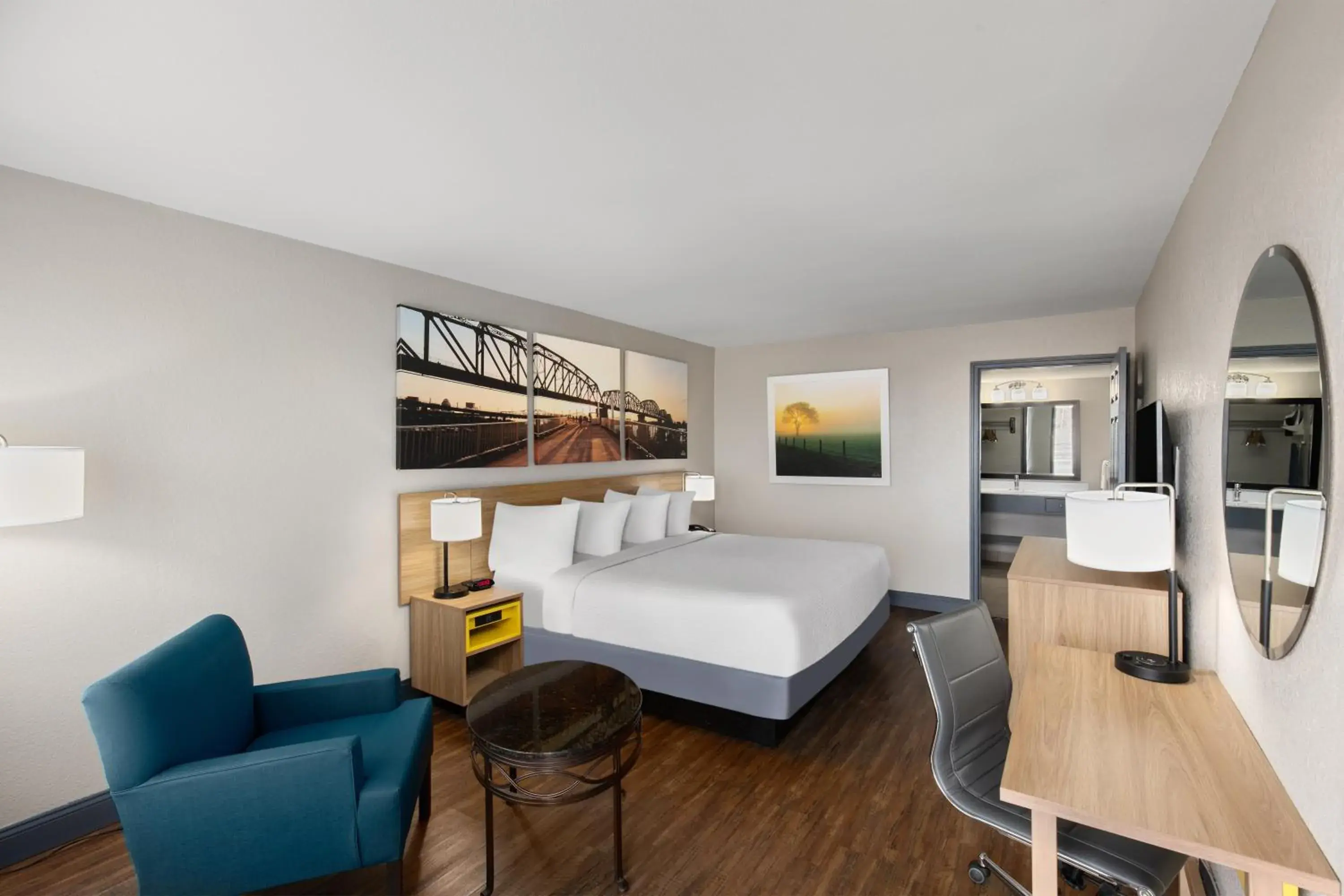 Bedroom, Bed in Days Inn by Wyndham Carlisle Bedroom, Bed in Days Inn by Wyndham Carlisle