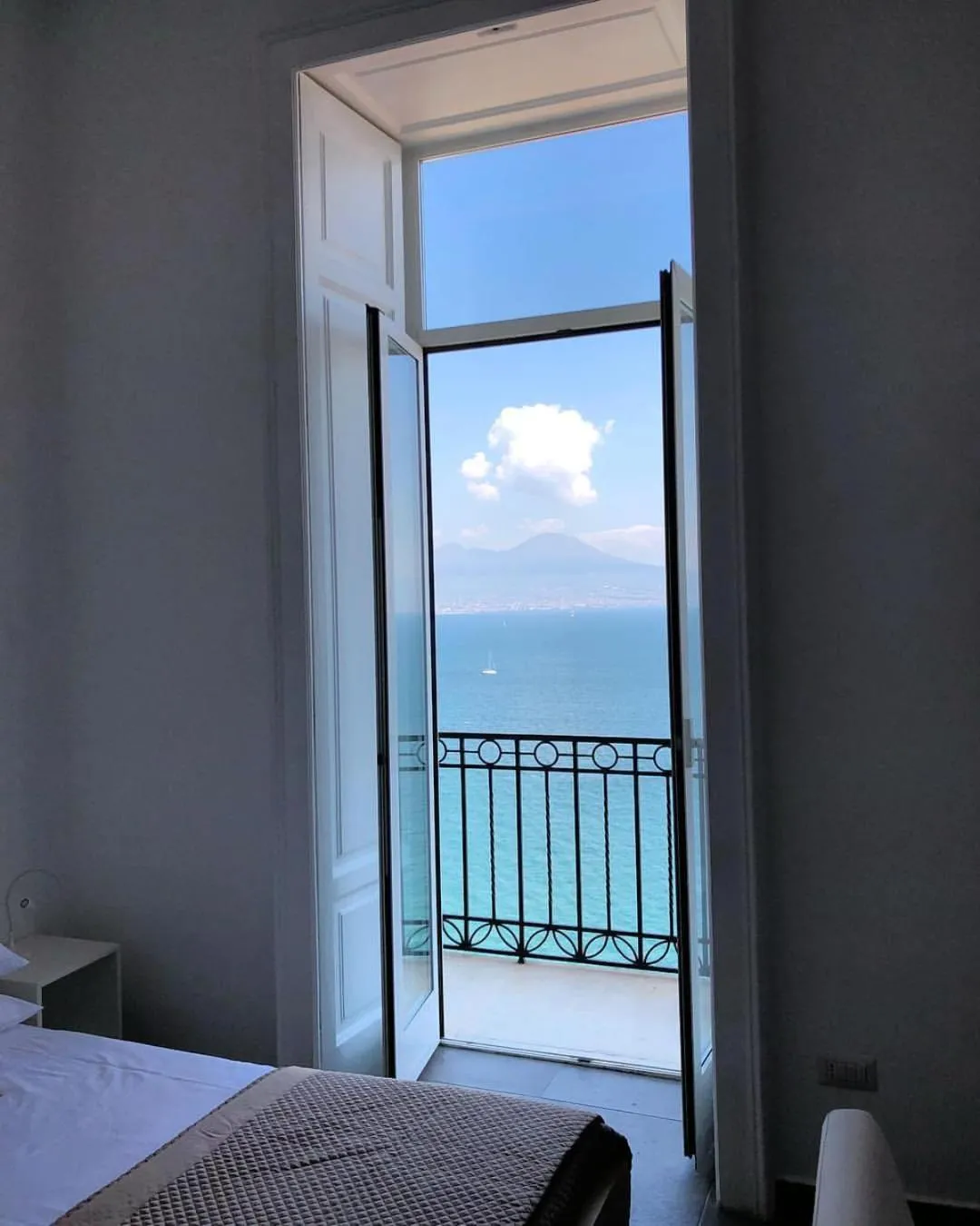 View (from property/room), Bed in Lux