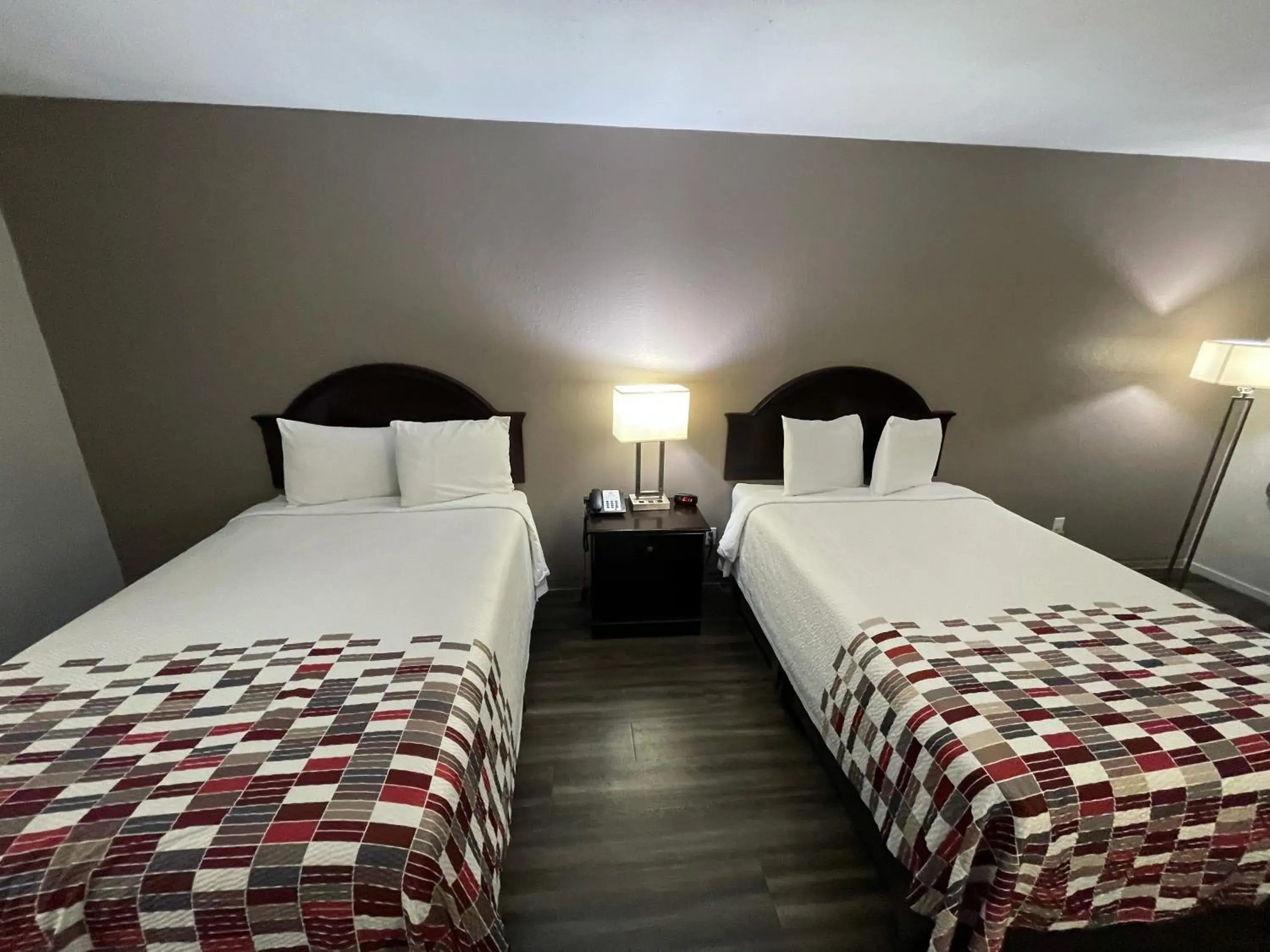 Bed in Red Roof Inn Childress Bed in Red Roof Inn Childress