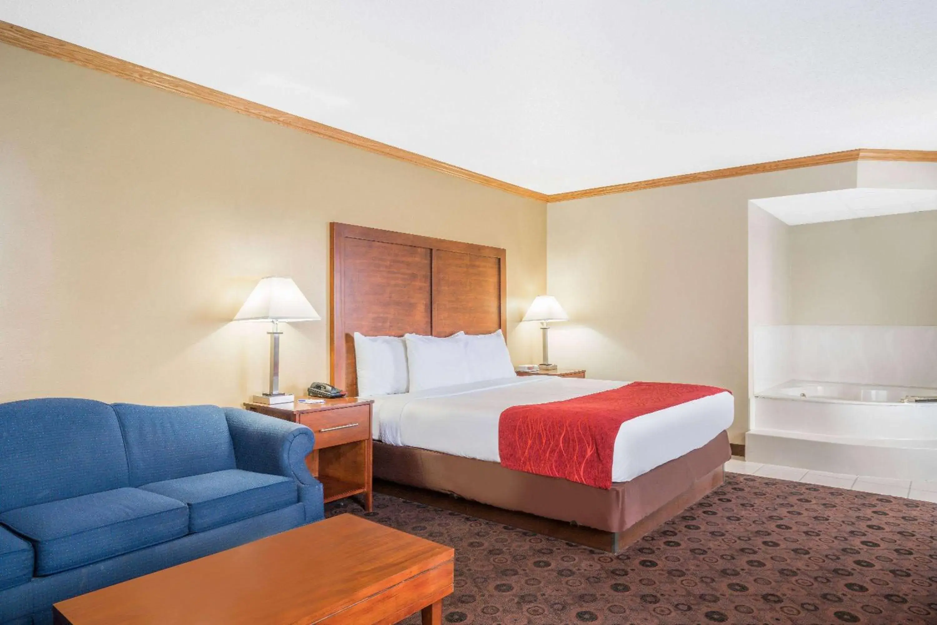 King Suite with Two-Rooms - Jetted Tub/Non-Smoking in Baymont by Wyndham Kasson Rochester Area King Suite with Two-Rooms - Jetted Tub/Non-Smoking in Baymont by Wyndham Kasson Rochester Area