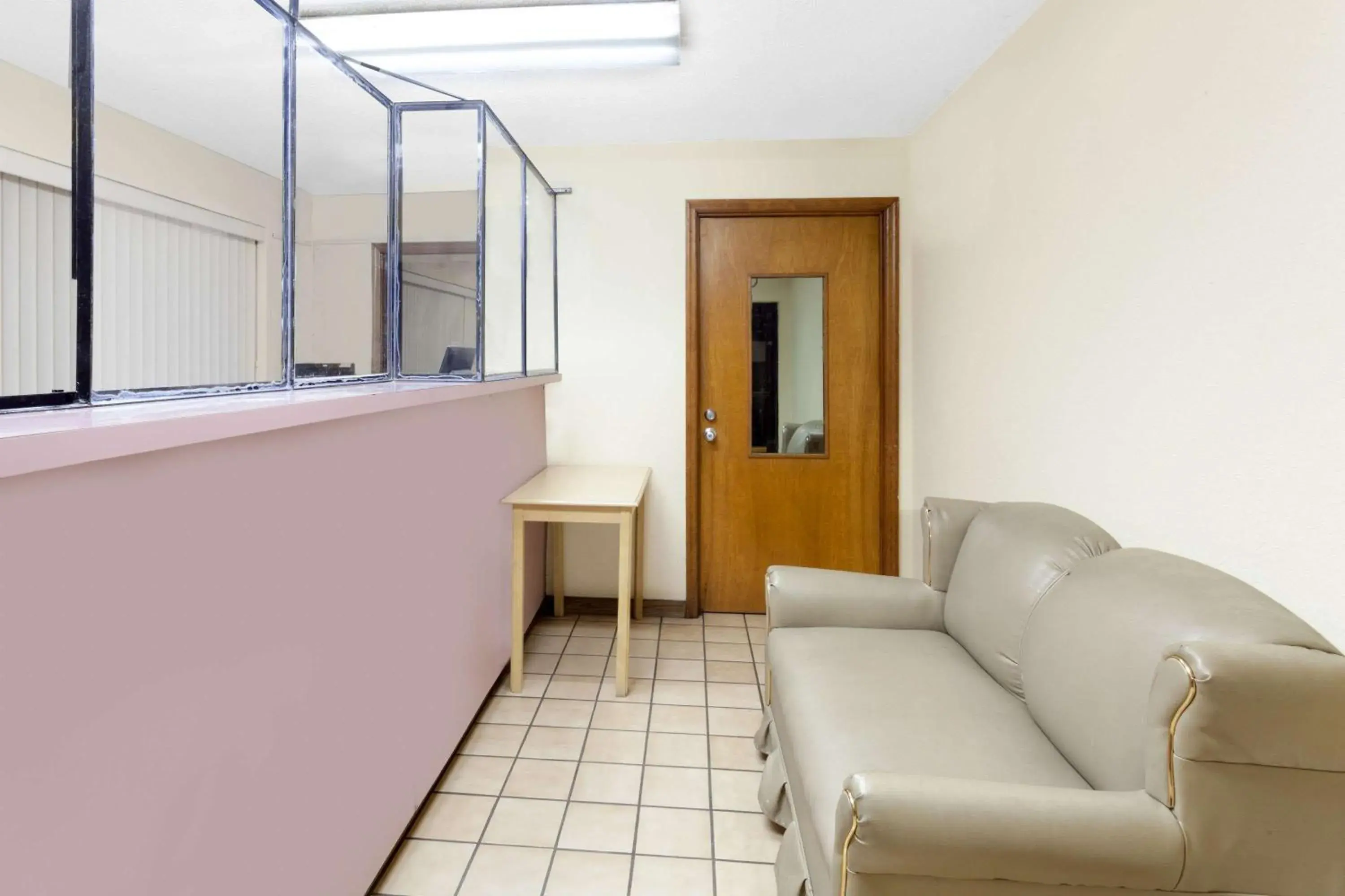 Lobby or reception in Days Inn by Wyndham Columbia NE Fort Jackson Lobby or reception in Days Inn by Wyndham Columbia NE Fort Jackson